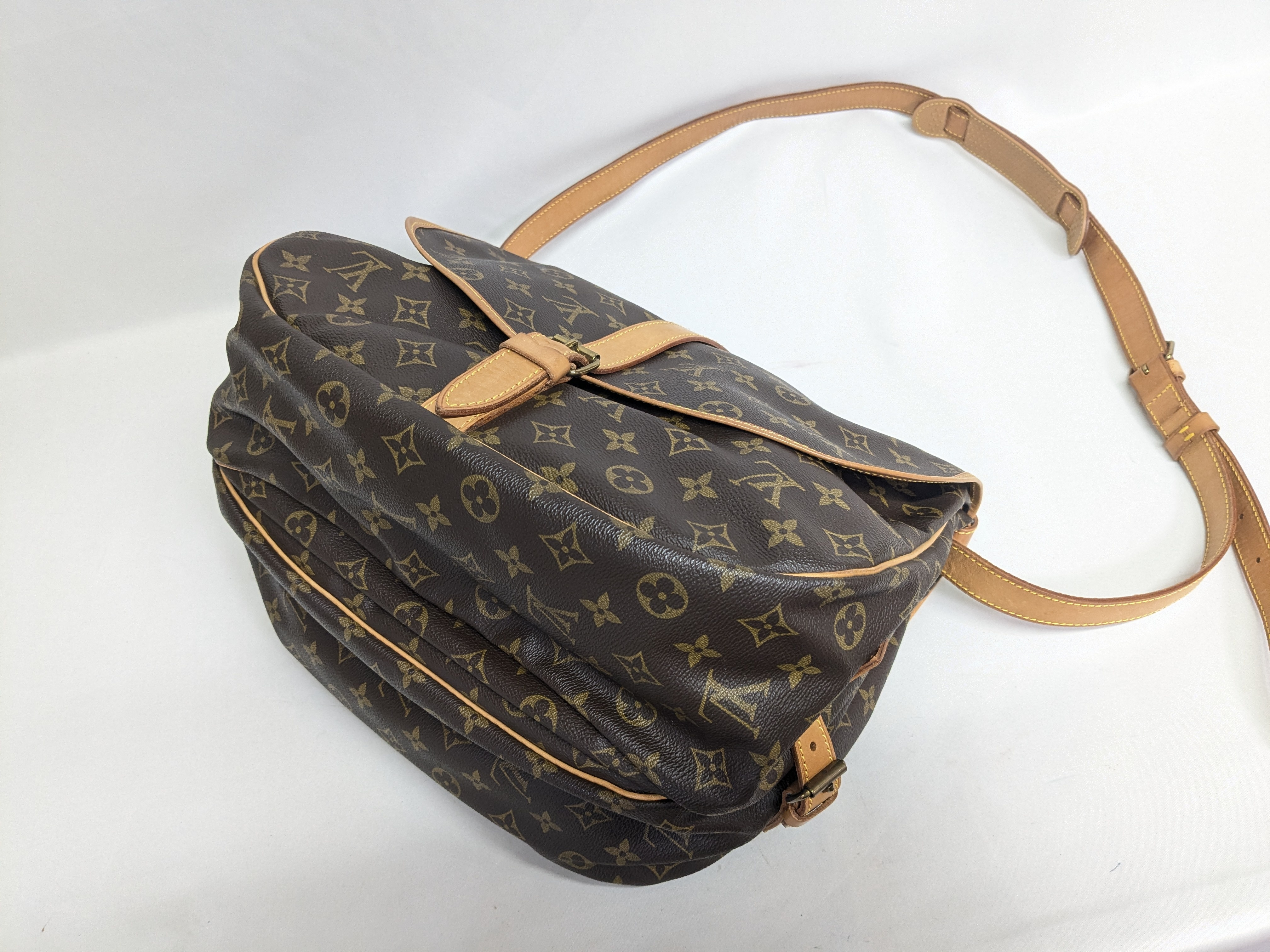 LV Monogram Saumur 35 Shoulder Bag — view 5