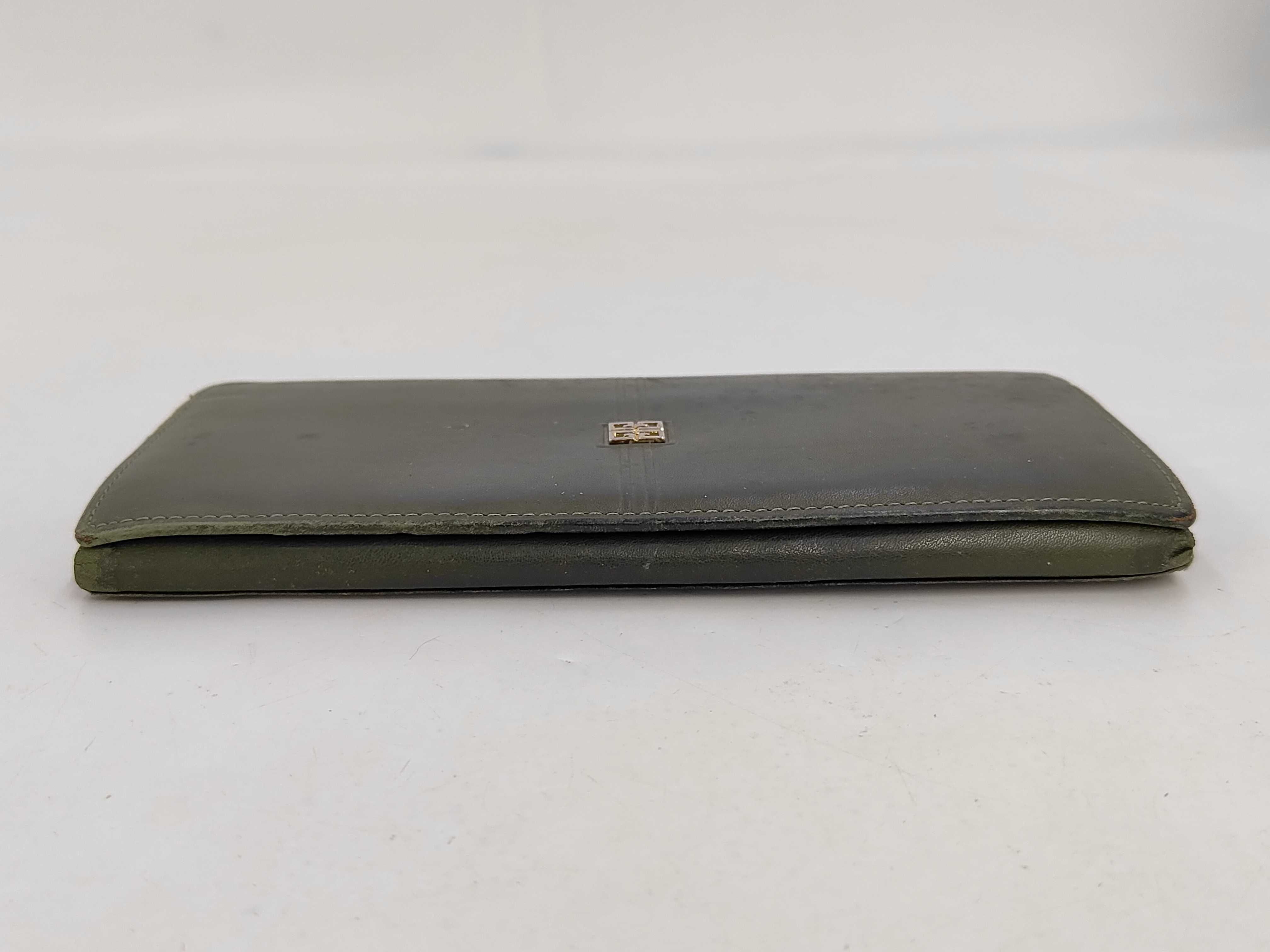 wallet — view 3