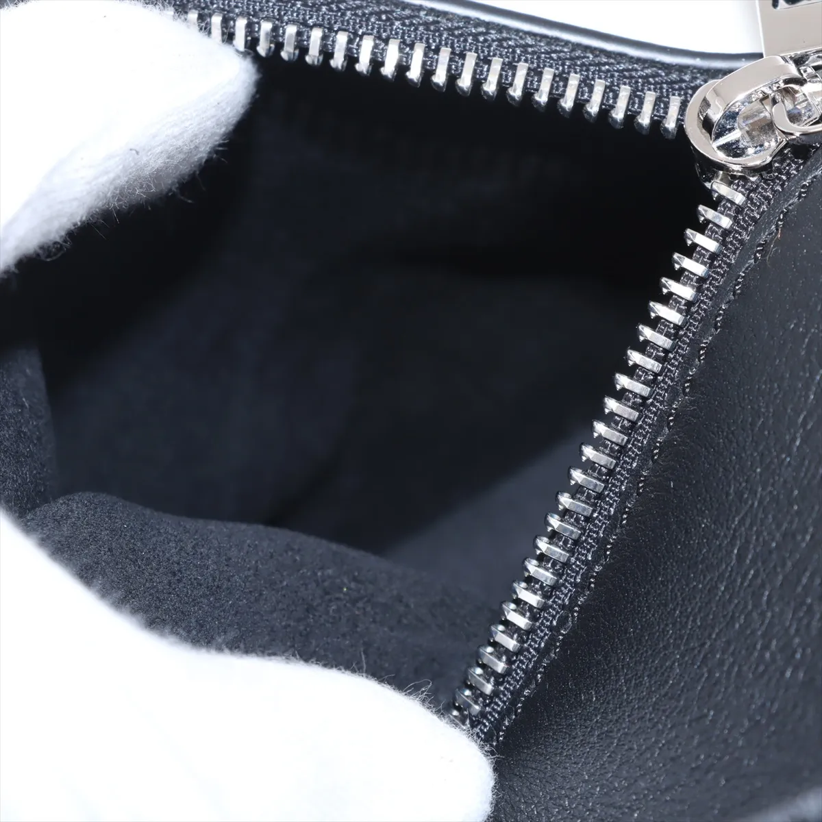 Puzzle 10 Puzzle Bag Small Leather 2WAY Shoulder Bag Black x White — view 9