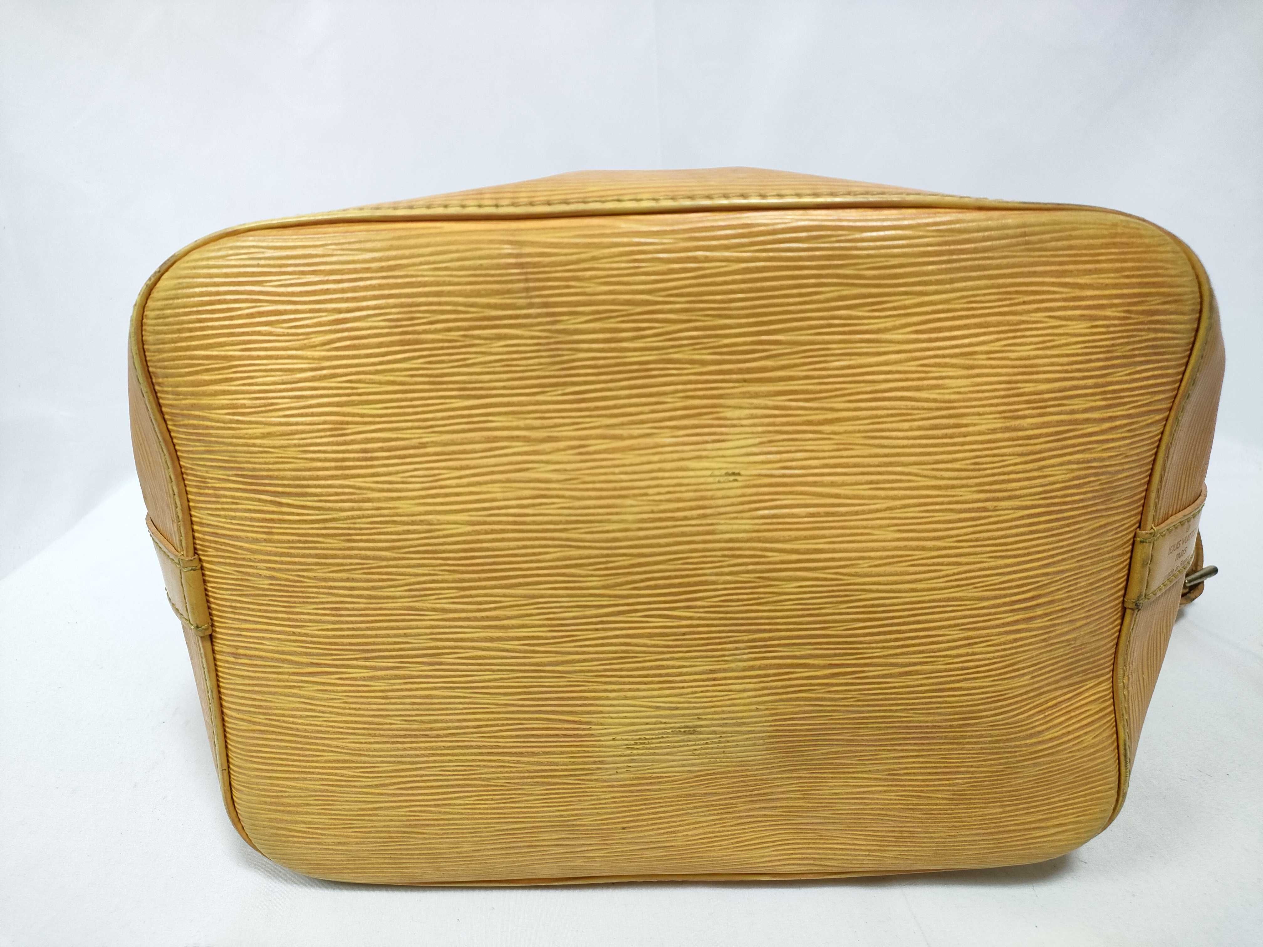 Epi Petit Noé Tassili Yellow M44009 AR0964 Shoulder Bag — view 3