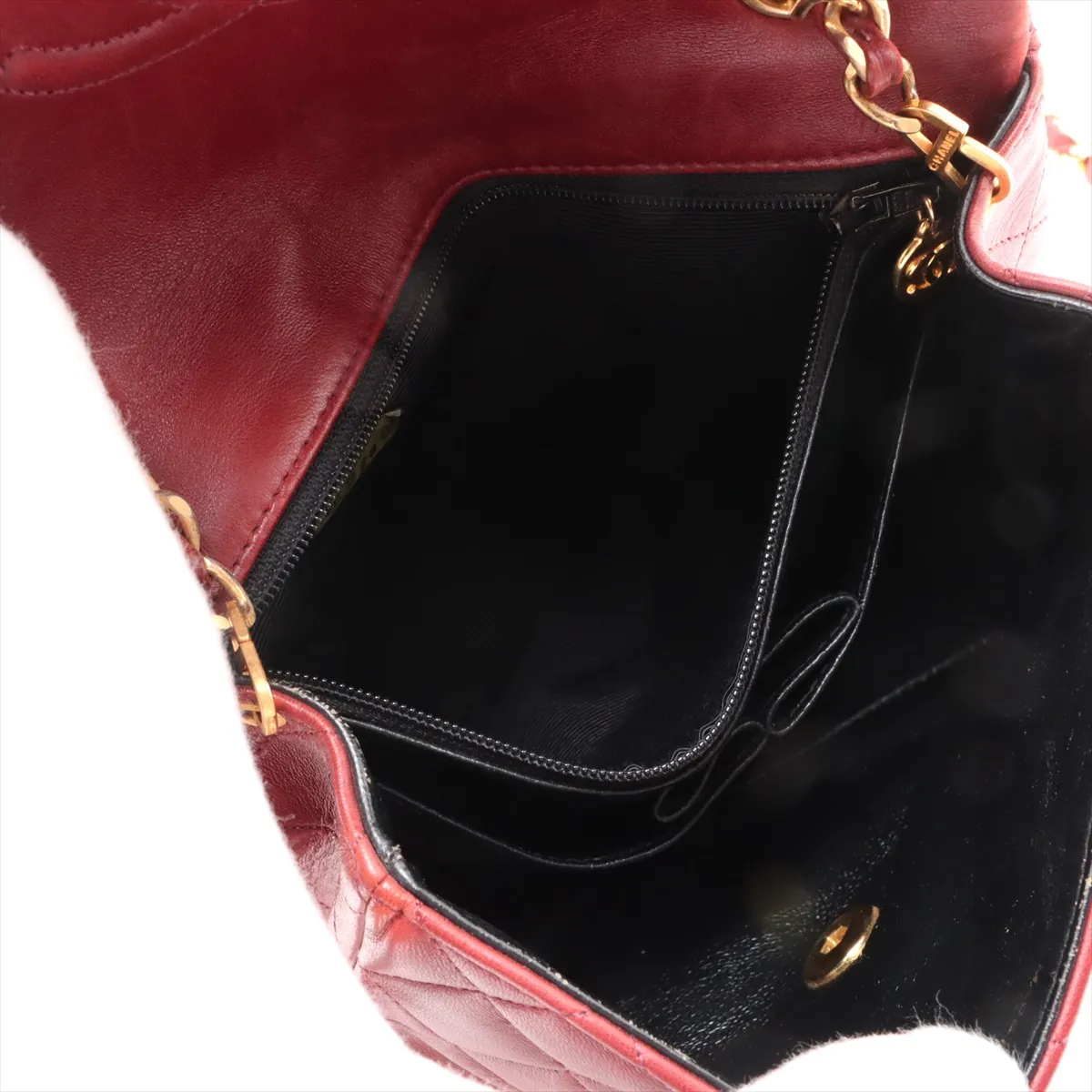 Matelasse Lambskin Single Flap Single Chain Bag Red Gold Hardware — view 7