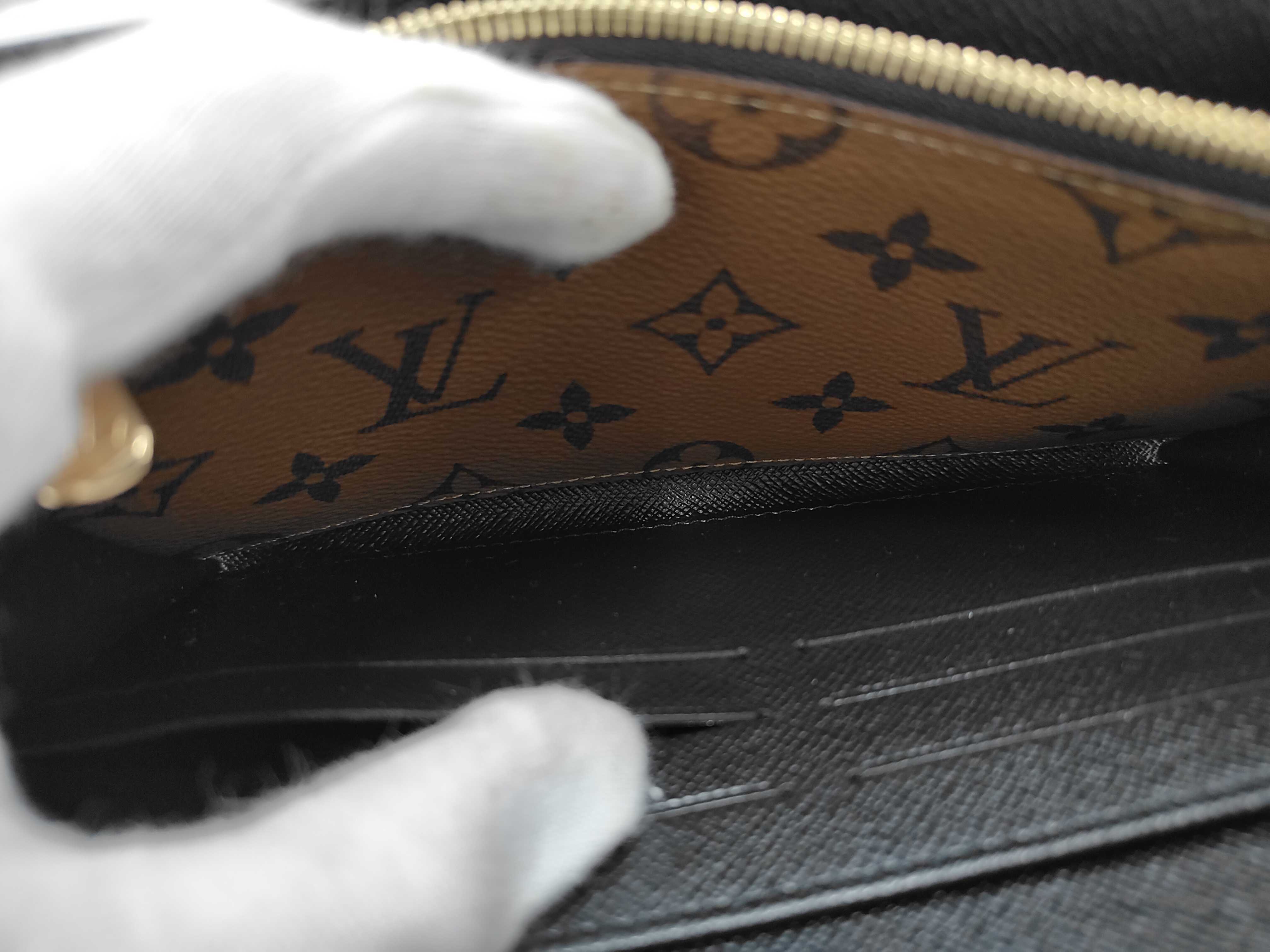 Monogram Louis Vuitton Giant Reverse Portefeuille Sarah IC Chip Wallet — view 12