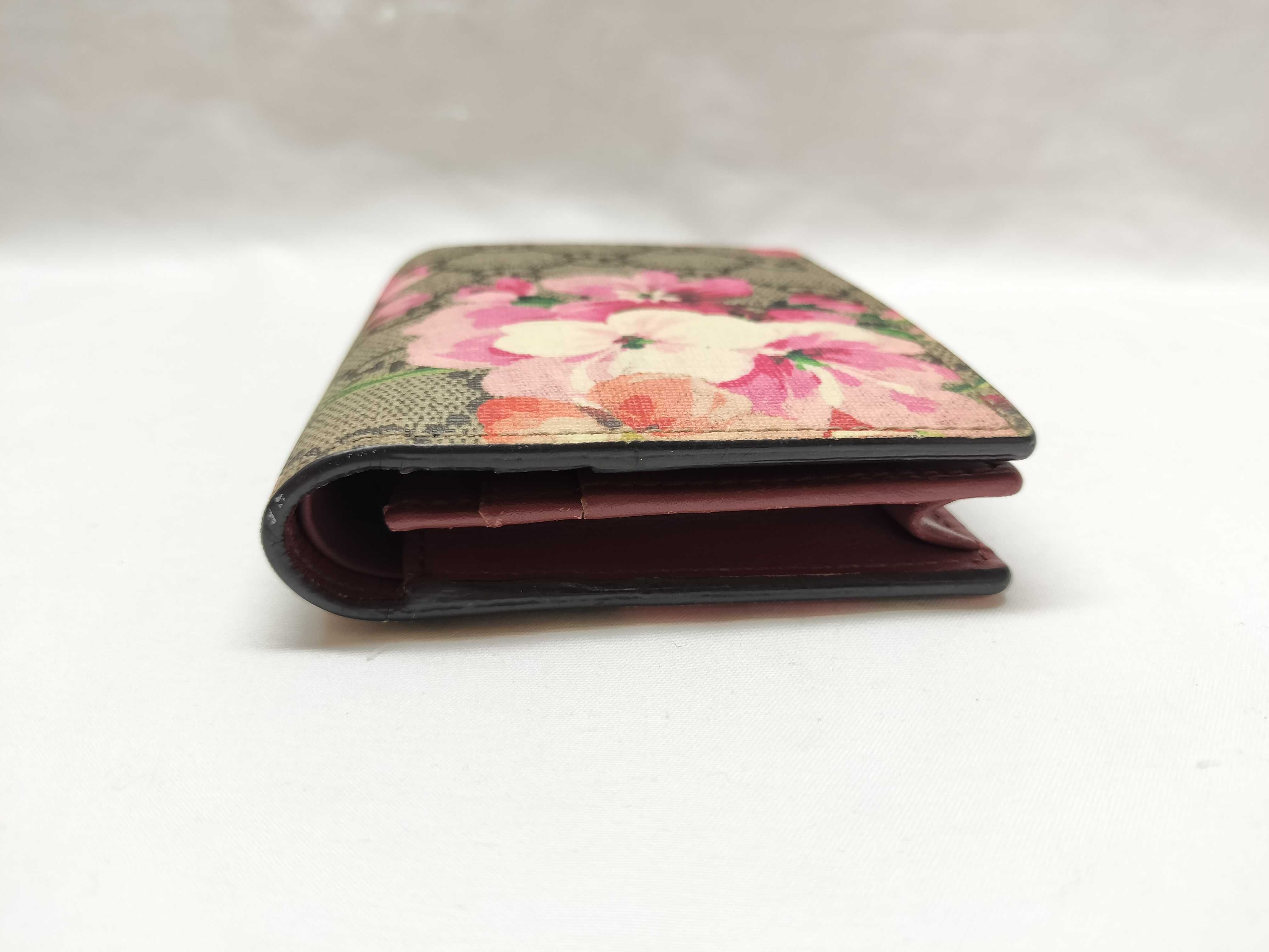 Flora/Bi-fold — view 5
