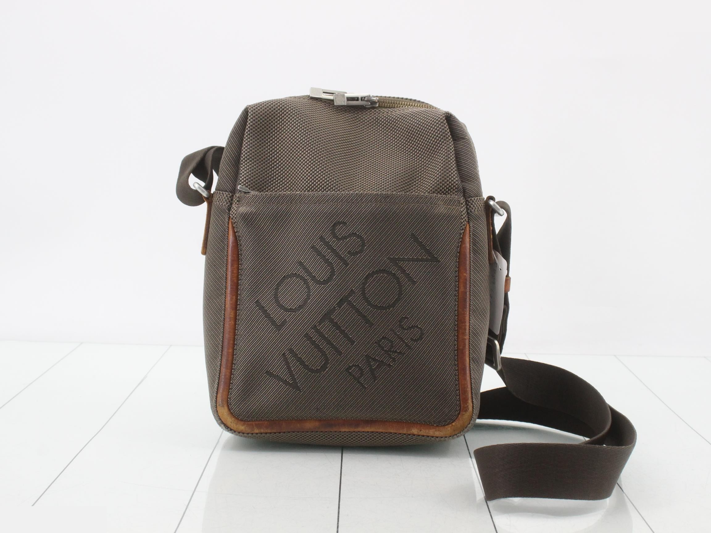 M93040 Damier Jouan Citadin Terre Shoulder Bag