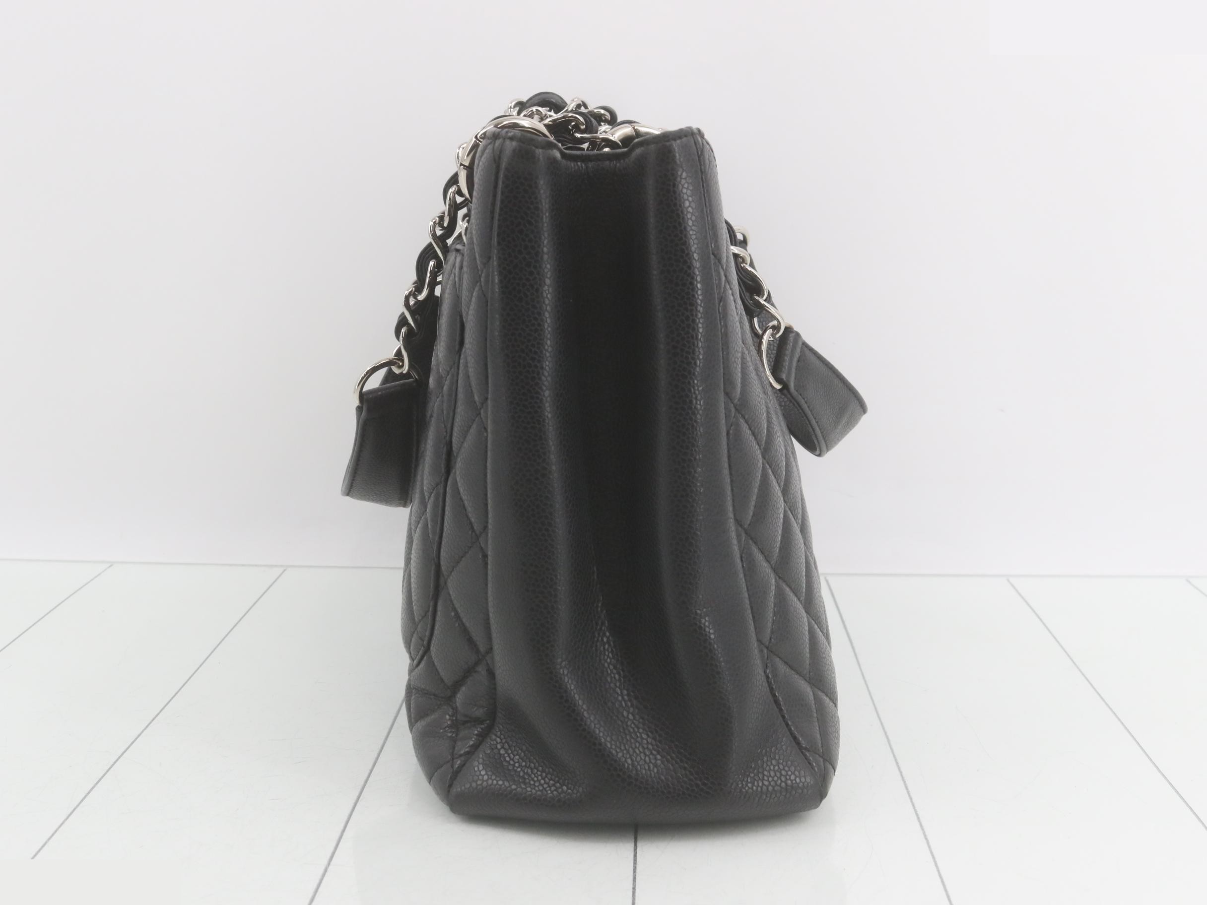 GST Caviar Skin Chain Handbag, Black — view 4