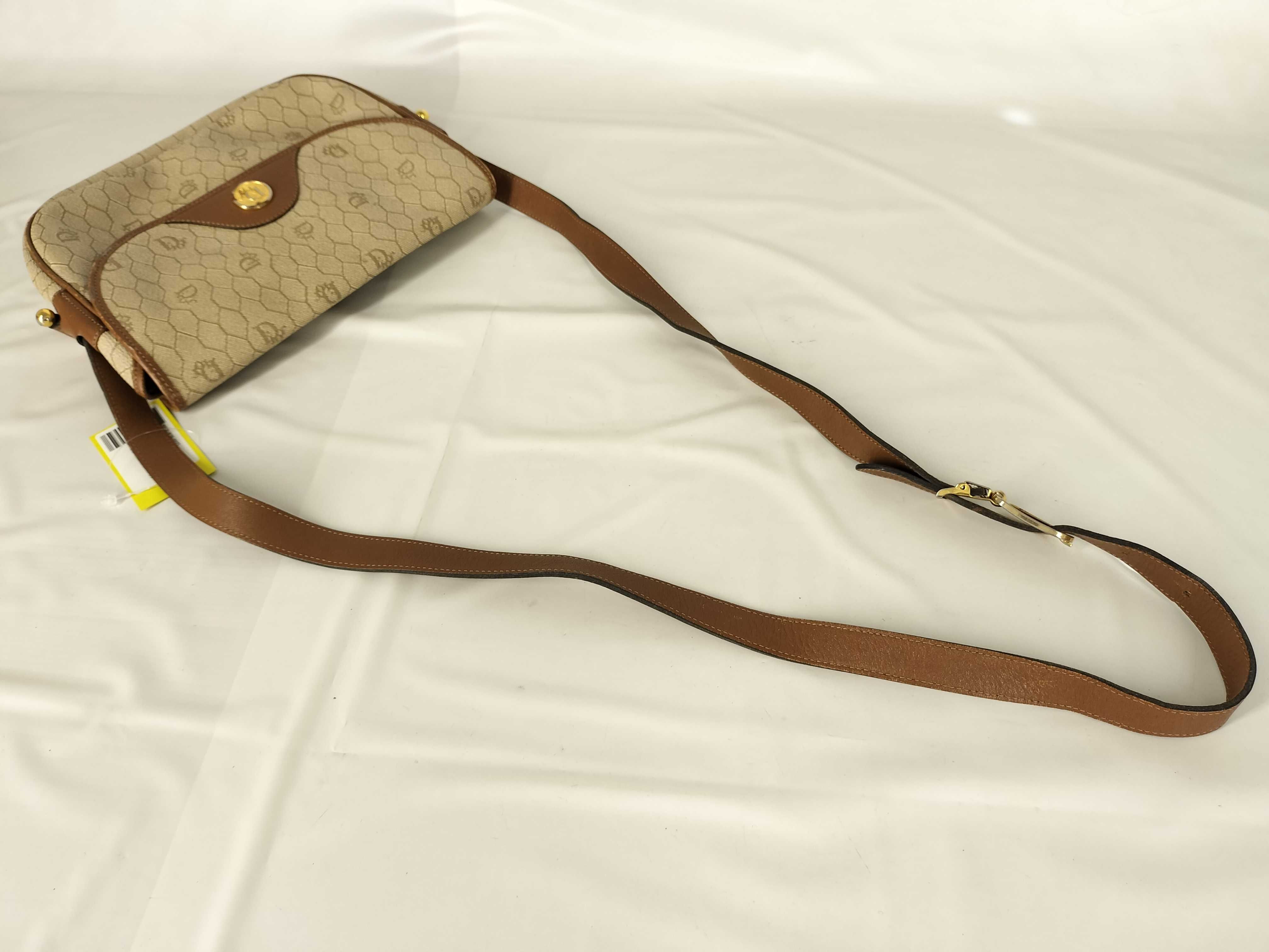 Honeycomb PVC Shoulder Bag — view 3
