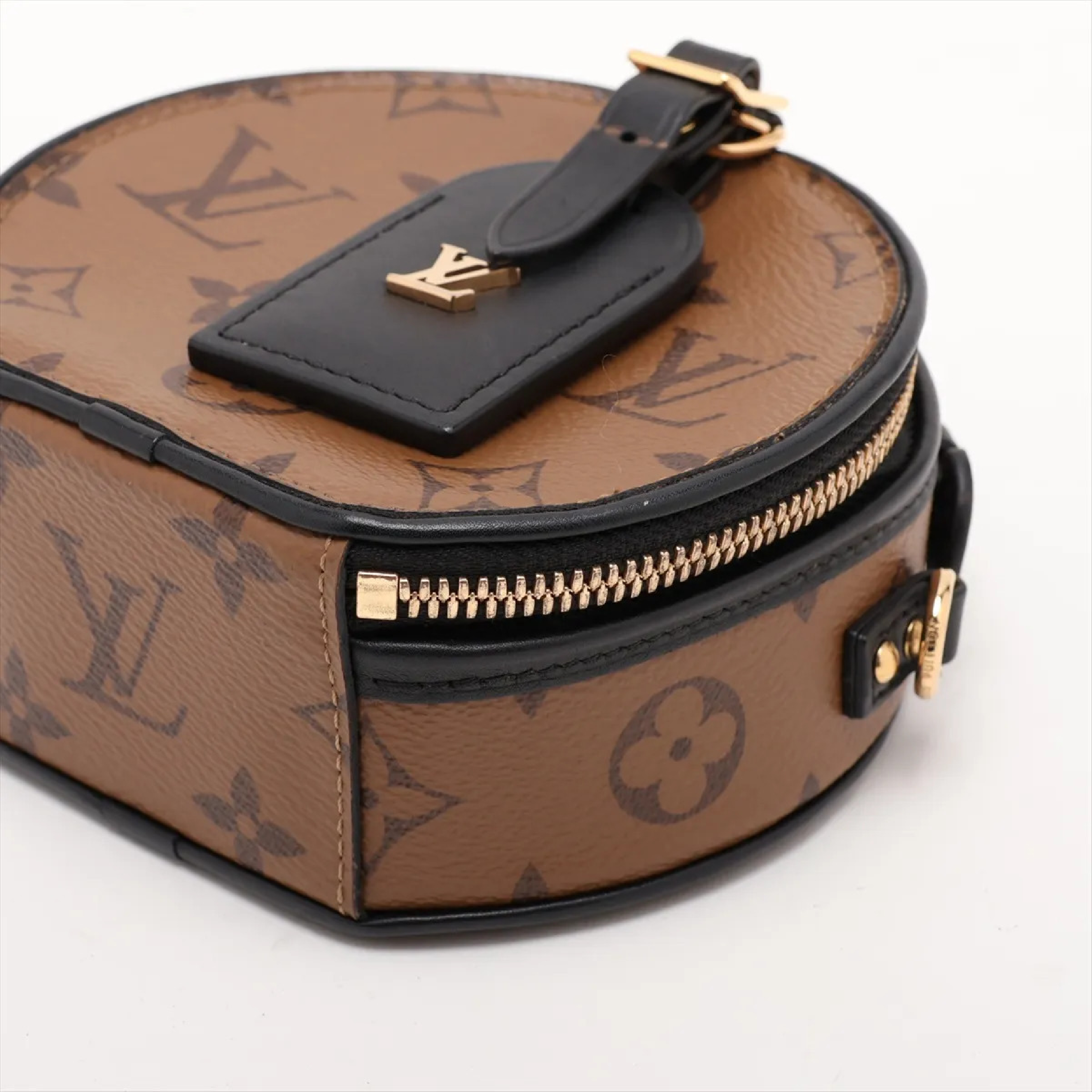 Monogram Reverse Boite Chapeau M68276 RFID detected shoulder bag — view 4