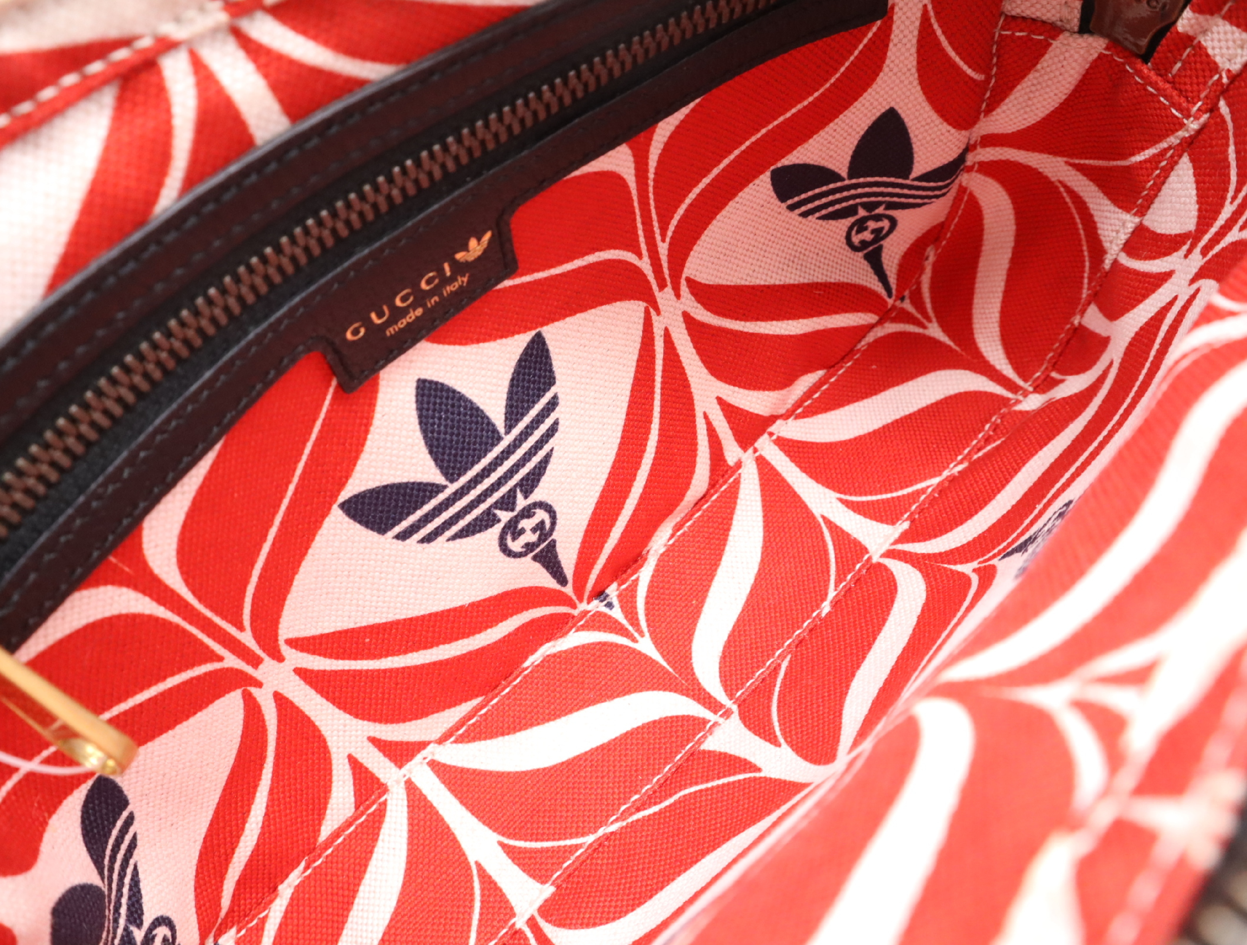 722141 Leather Gucci x Adidas Body Bag Black Shoulder Bag — view 11