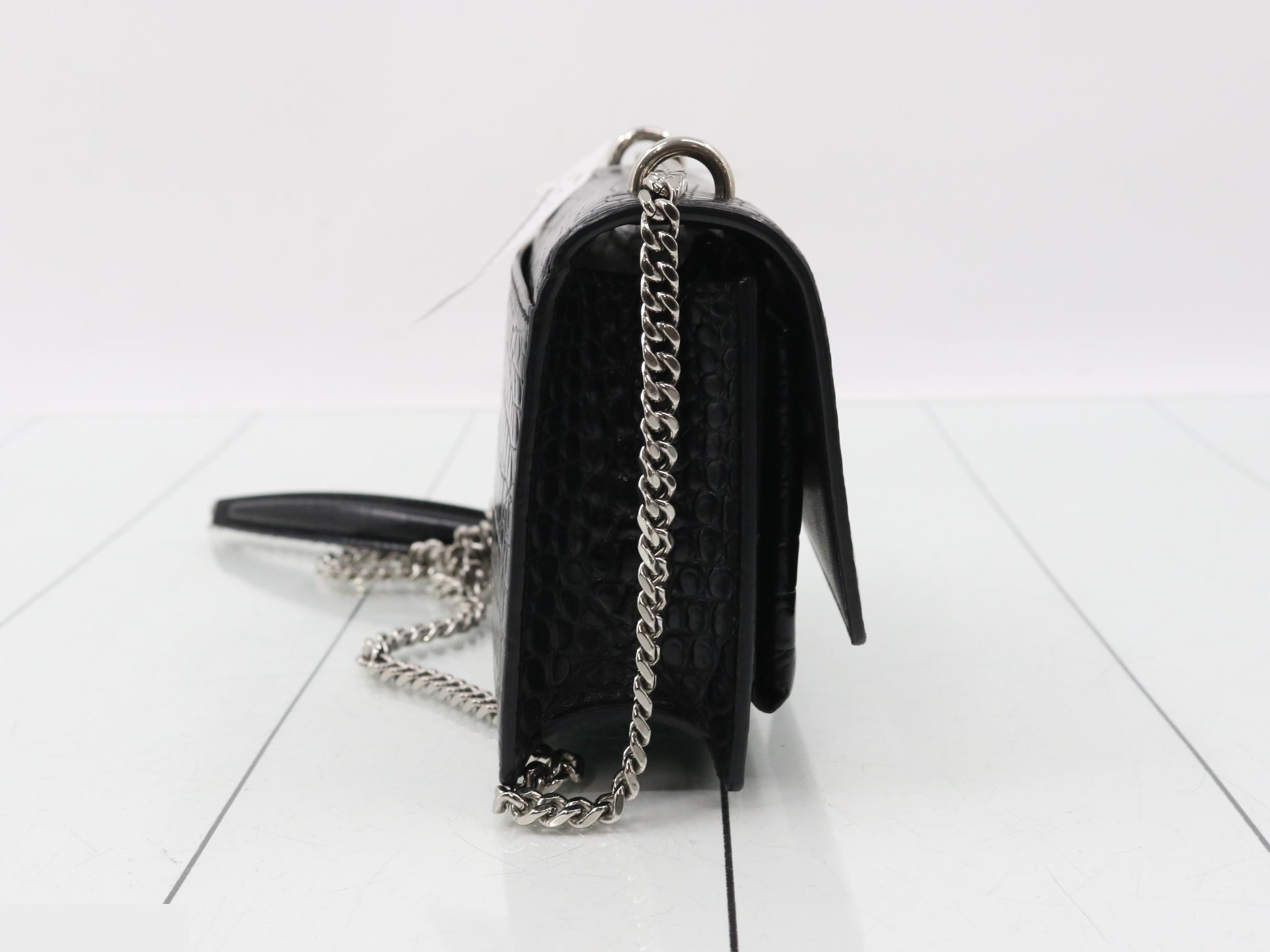 Chain shoulder bag, item number 452157, crocodile embossed. — view 4