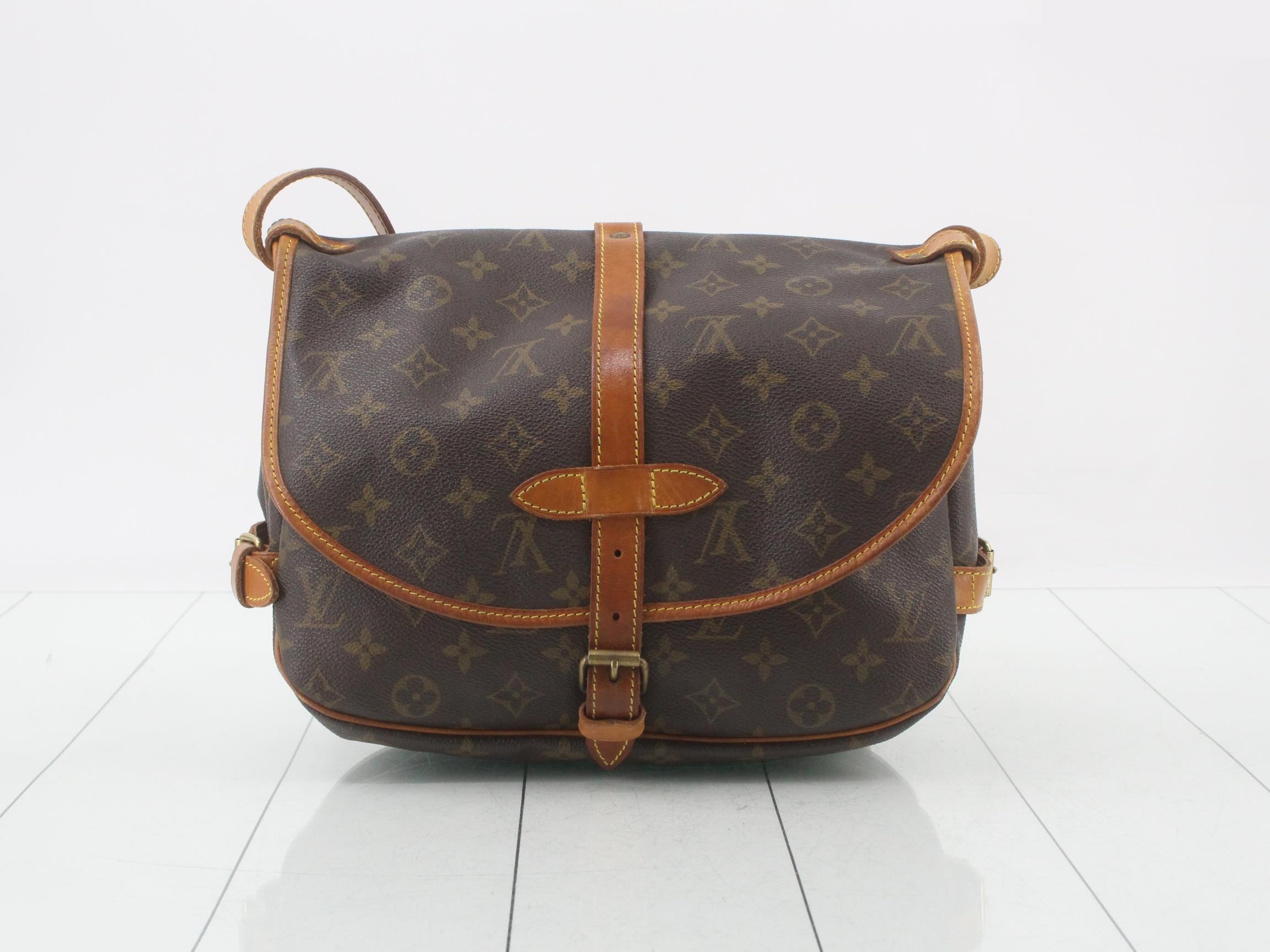 Saumur Shoulder Bag — view 2