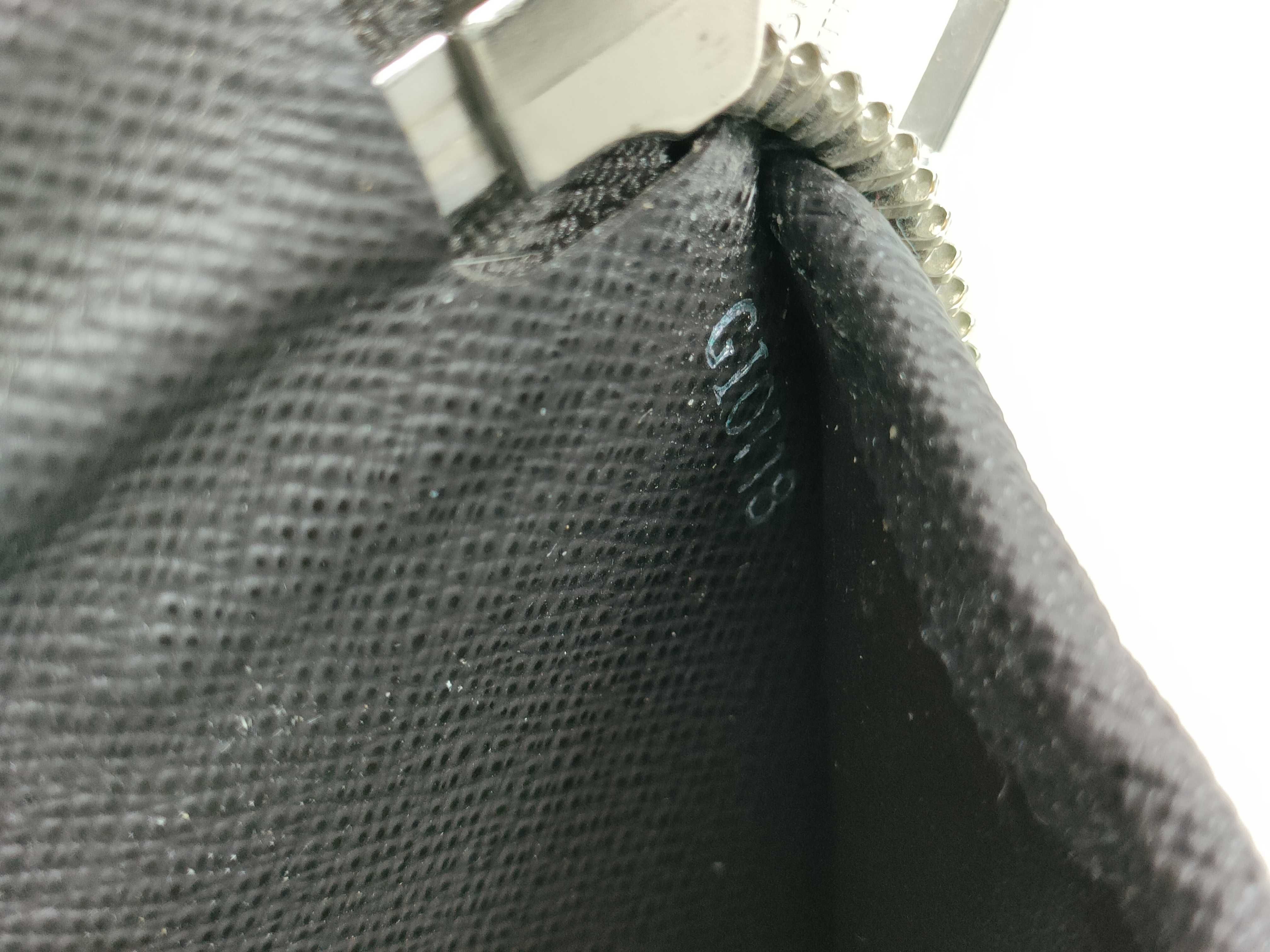 Damier Zippy Wallet Vertical — view 14