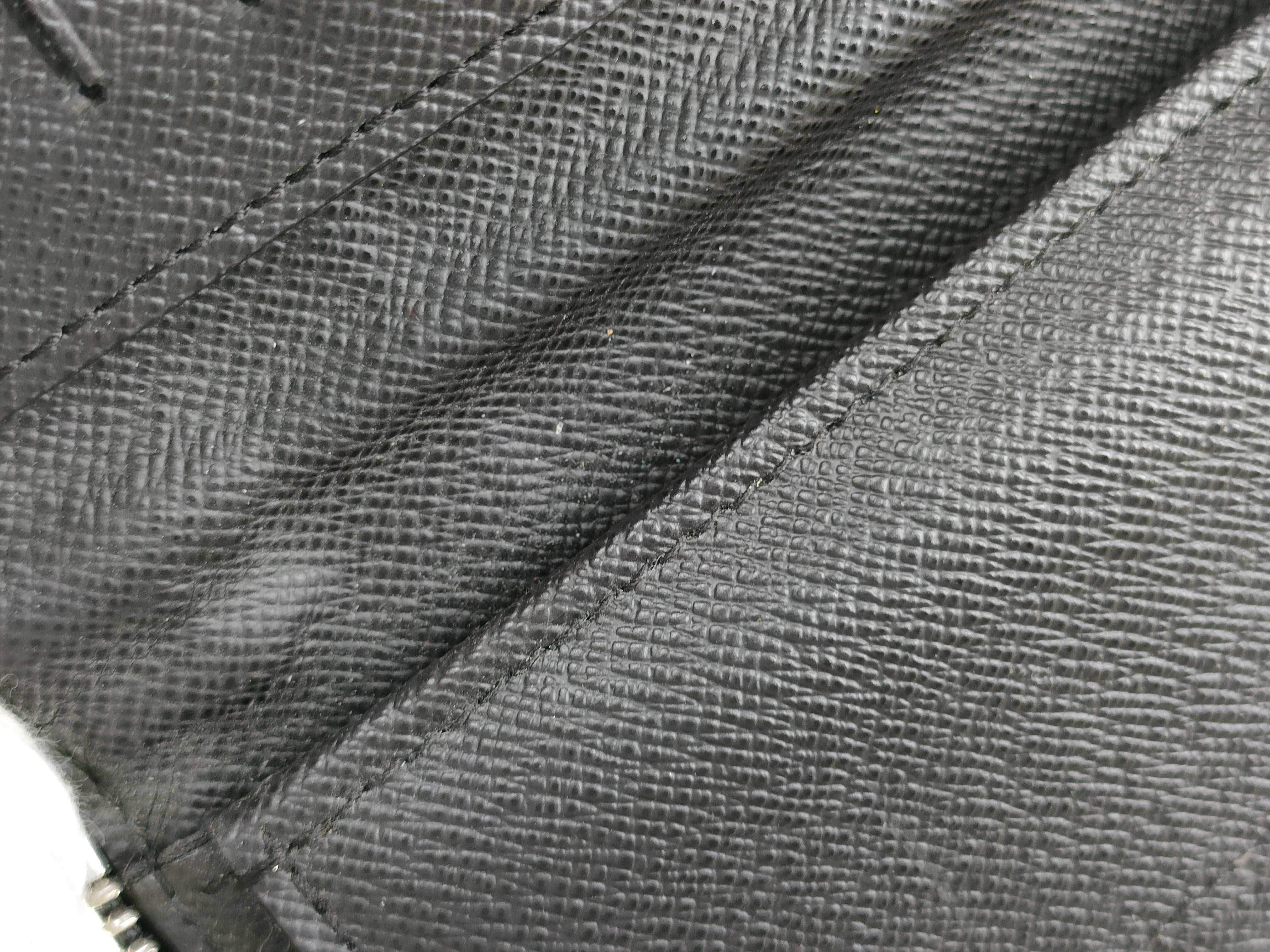 Damier Zippy Wallet Vertical — view 15