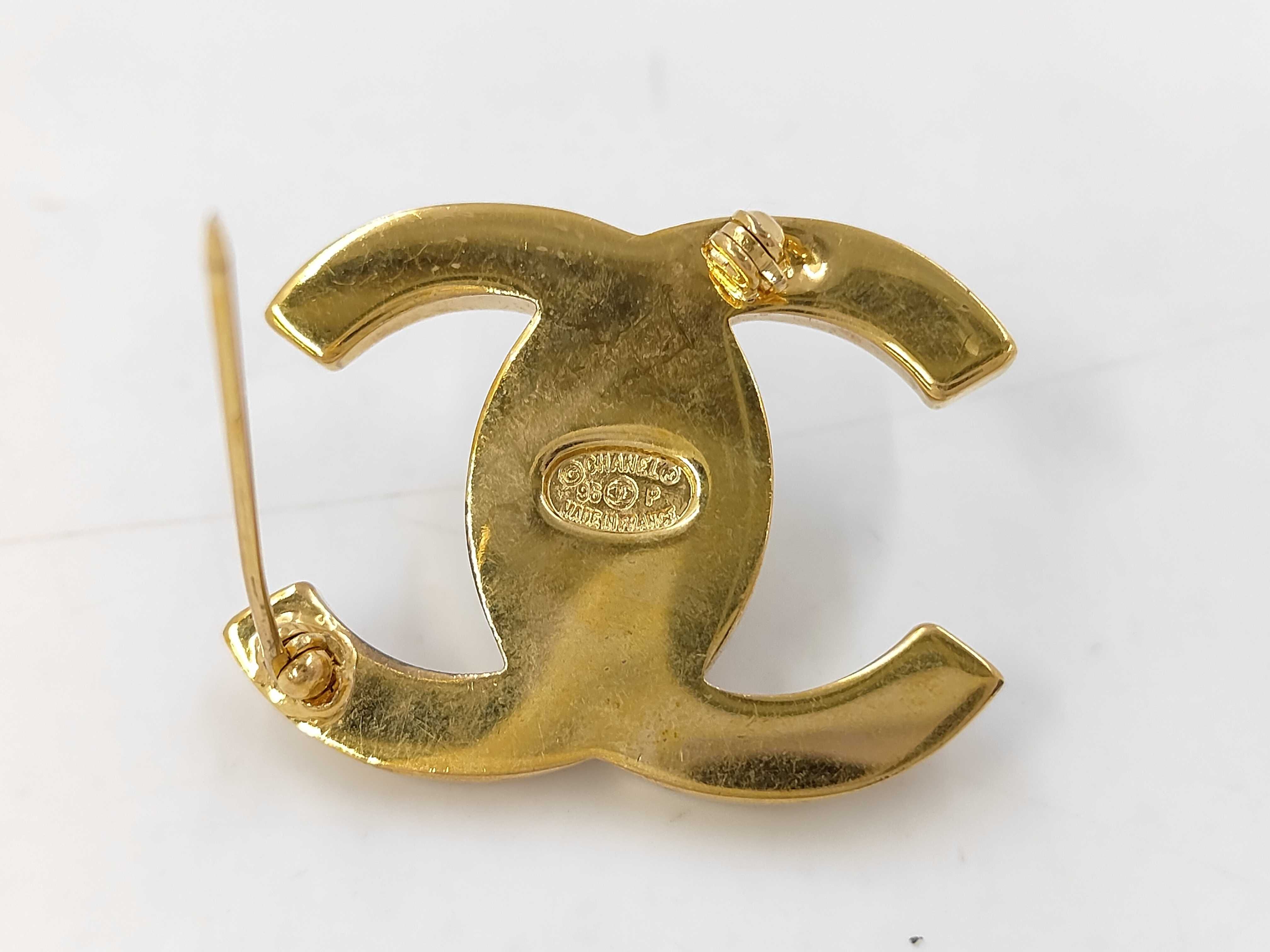 brooch (with comments) — view 3