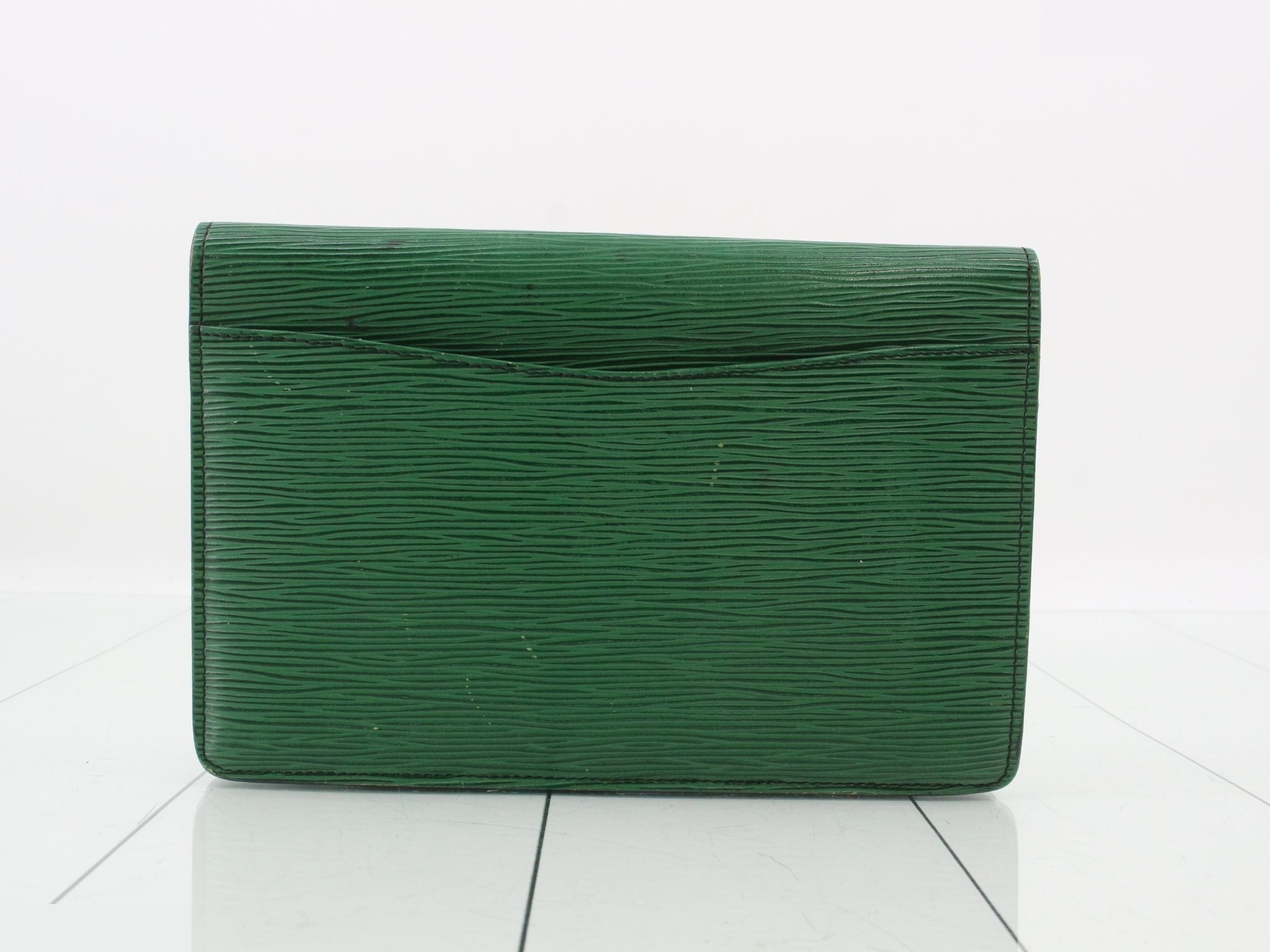Montaigne 27 Borneo Green — view 2