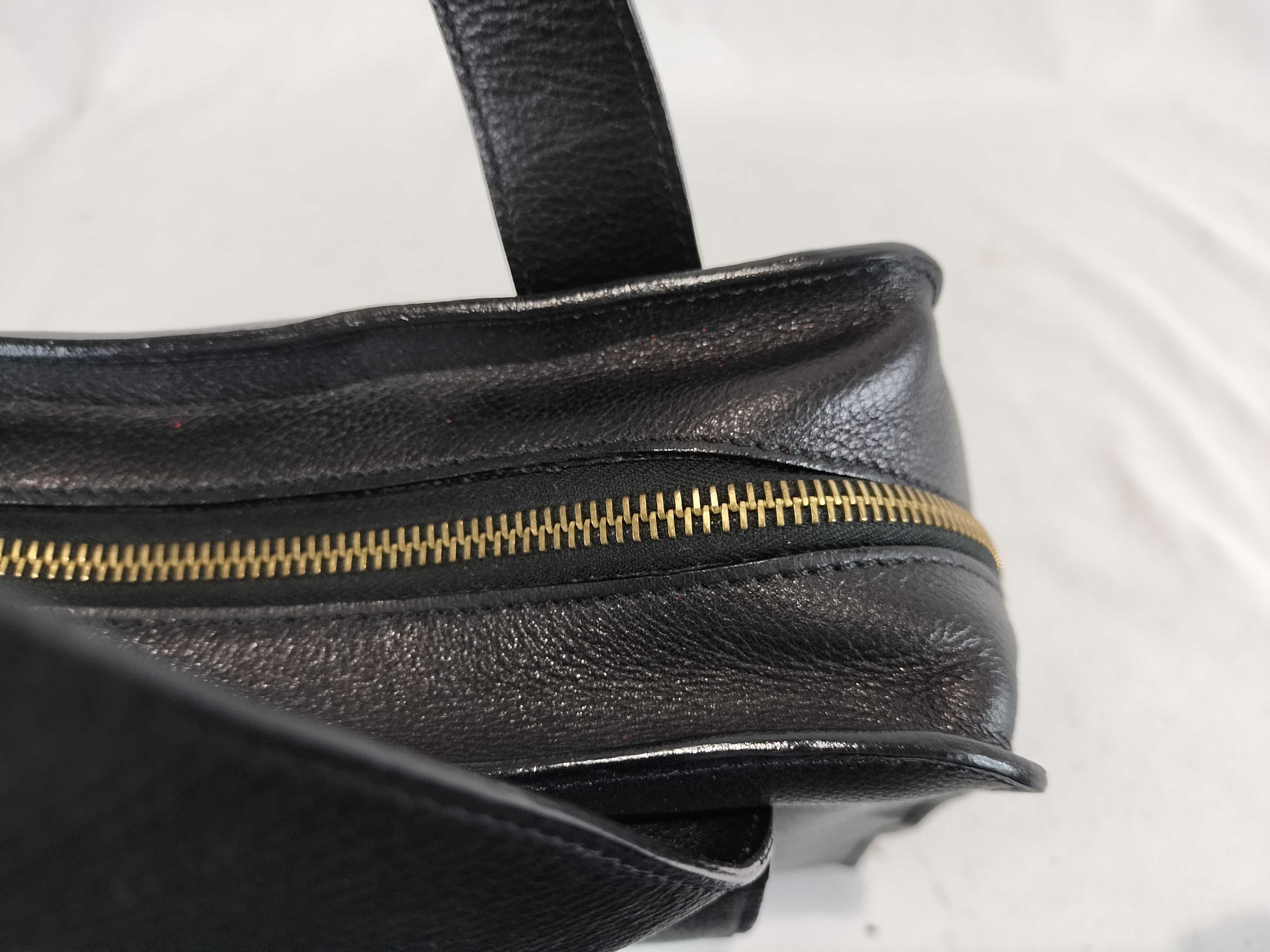 Leather/Circle Hardware/Handbag — view 9