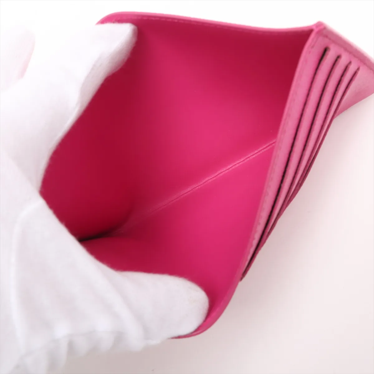Epi Pochette Félicie M64579 TJ1158 Black x Pink — view 9