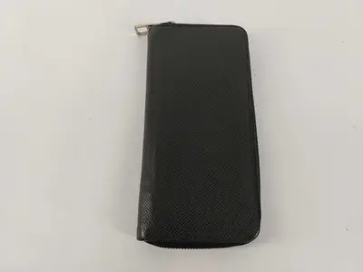 Taiga Visit Vertical Taiga Wallet
