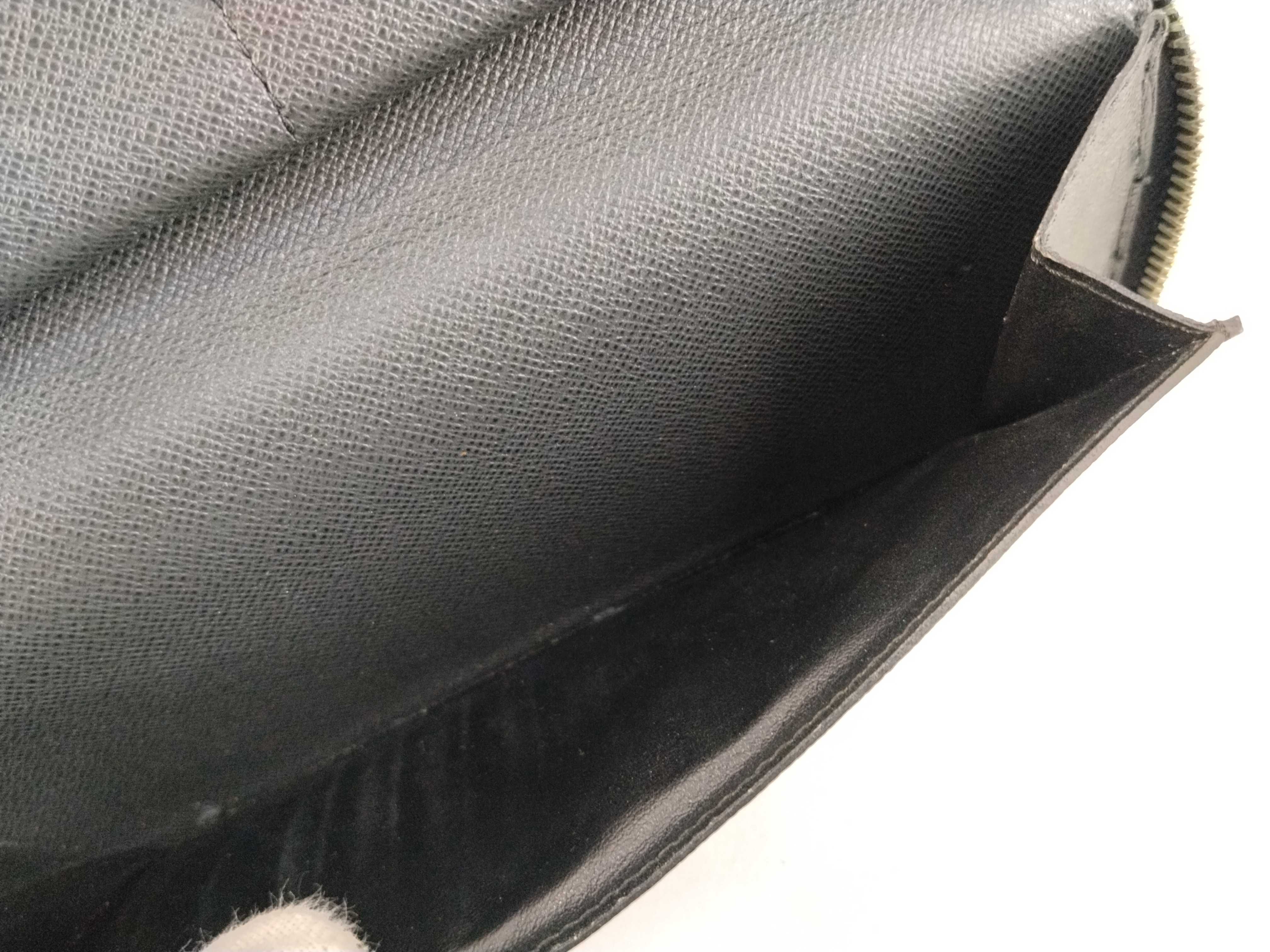 Taiga Visit Vertical Taiga Wallet — view 12