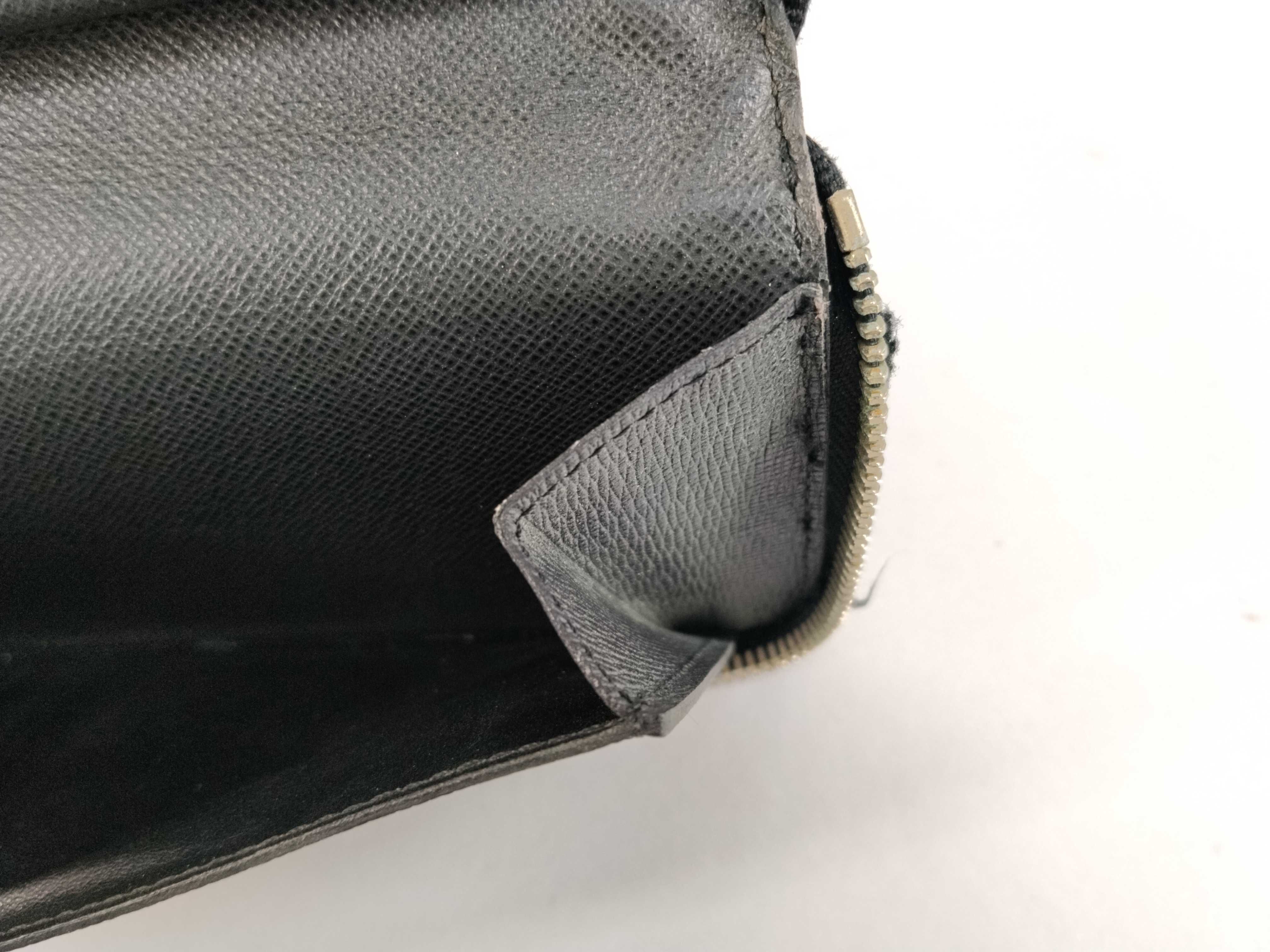 Taiga Visit Vertical Taiga Wallet — view 13