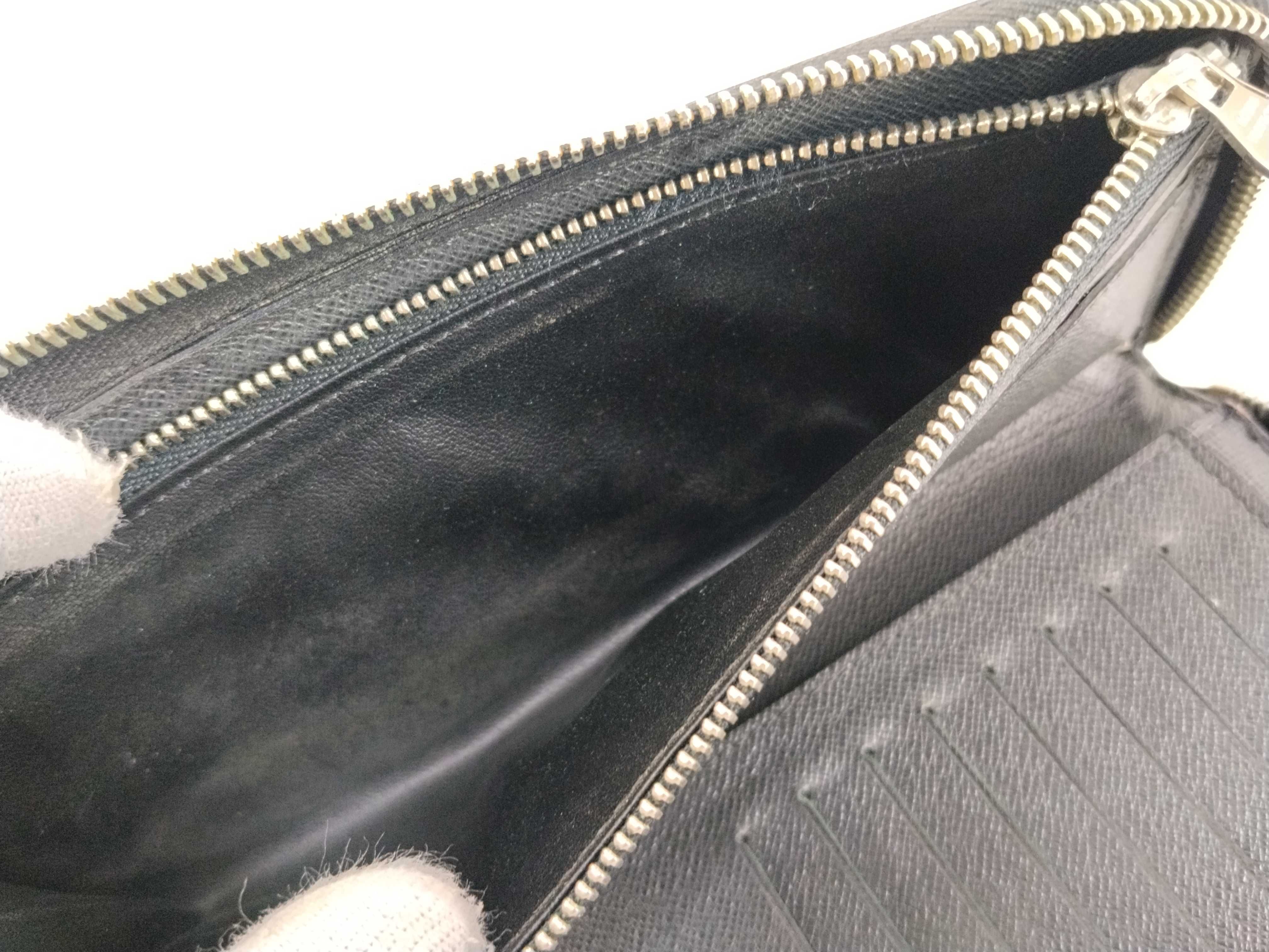 Taiga Visit Vertical Taiga Wallet — view 14