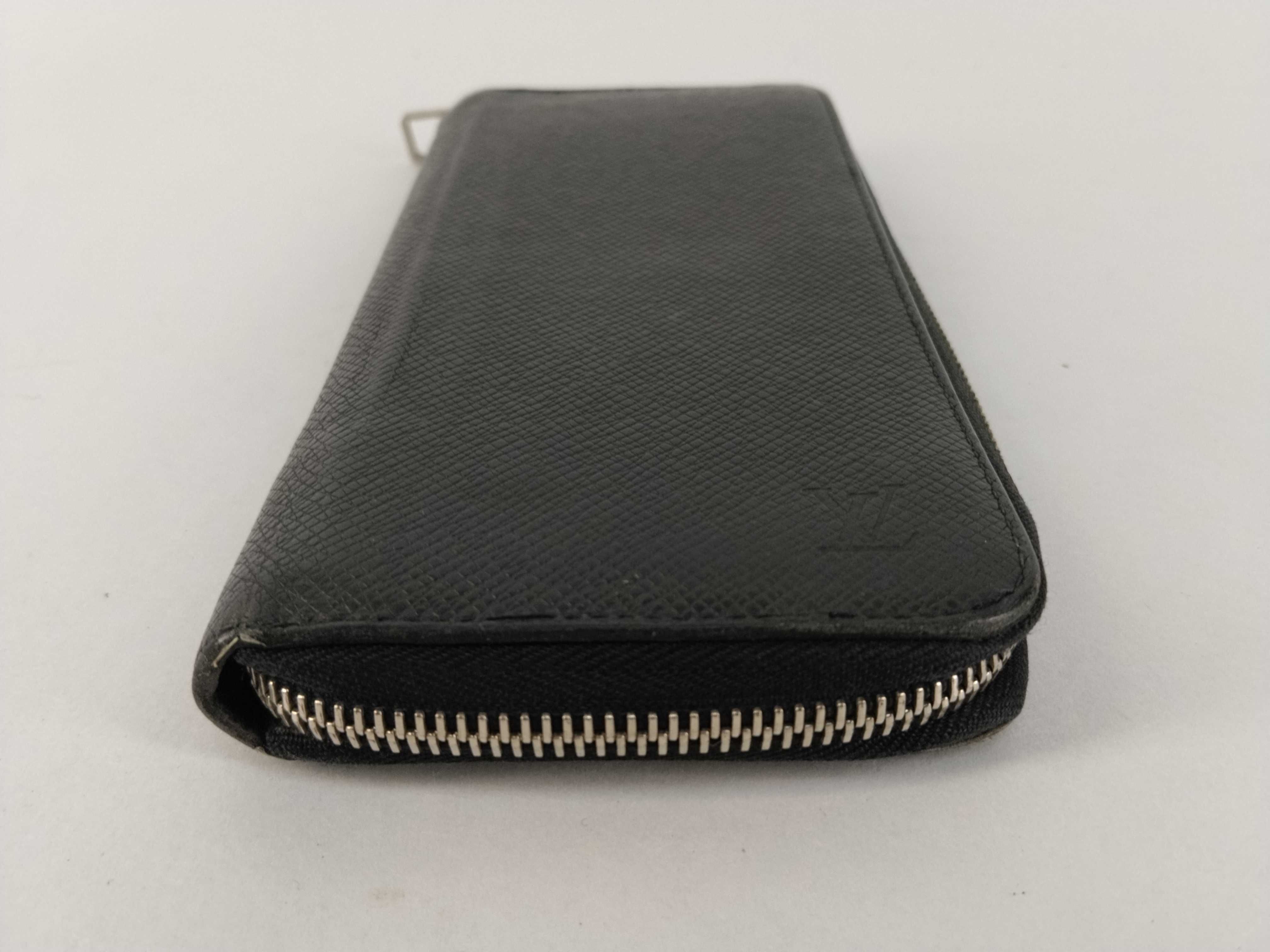Taiga Visit Vertical Taiga Wallet — view 4