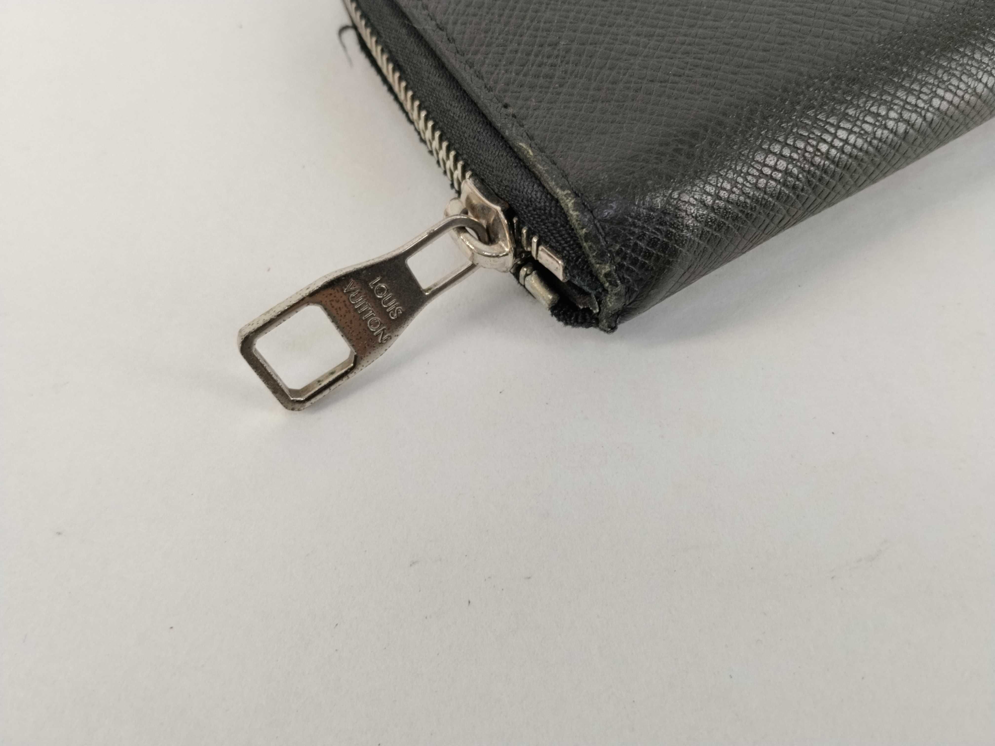Taiga Visit Vertical Taiga Wallet — view 8