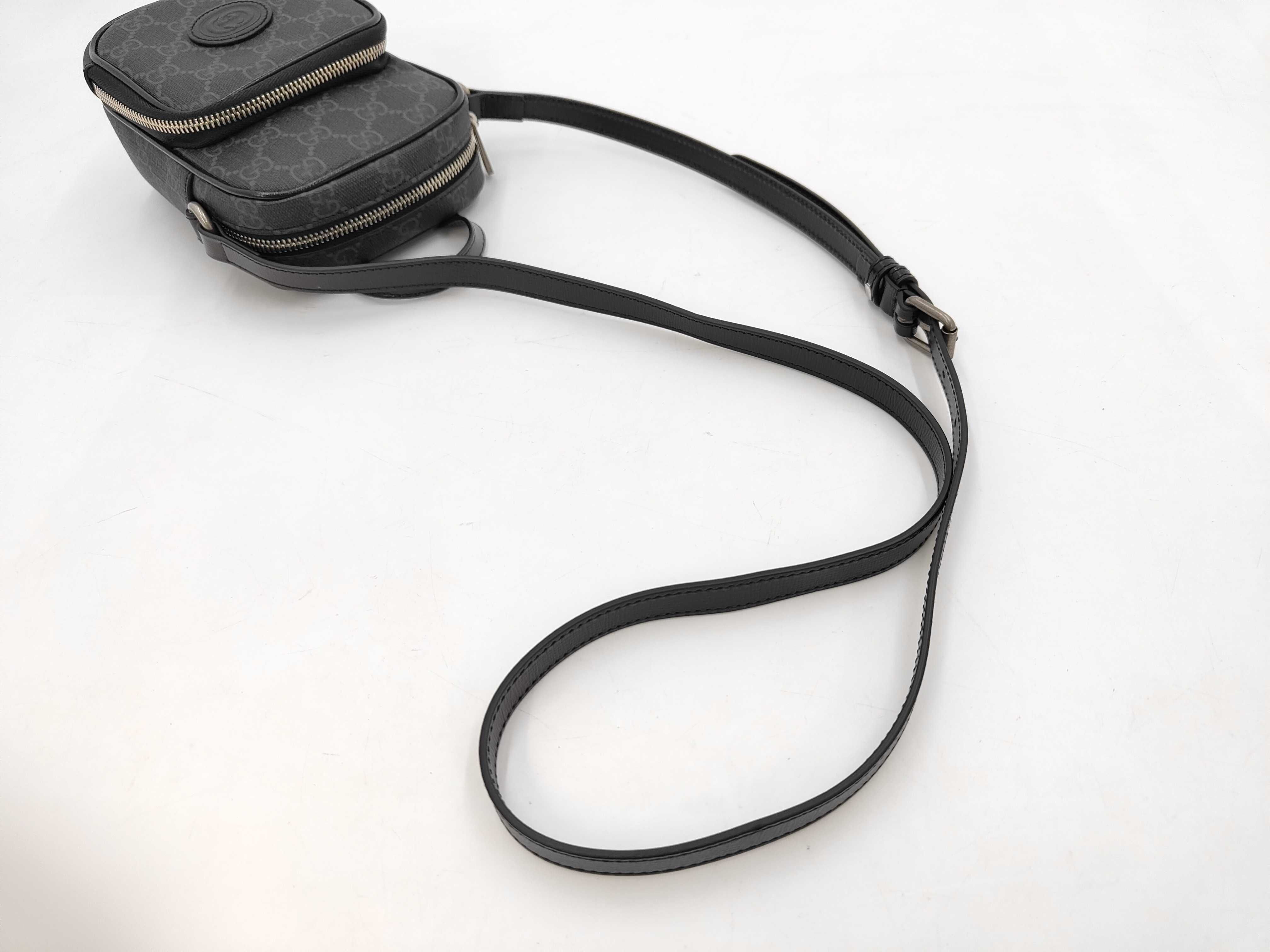 GG Canvas Shoulder Bag — view 4