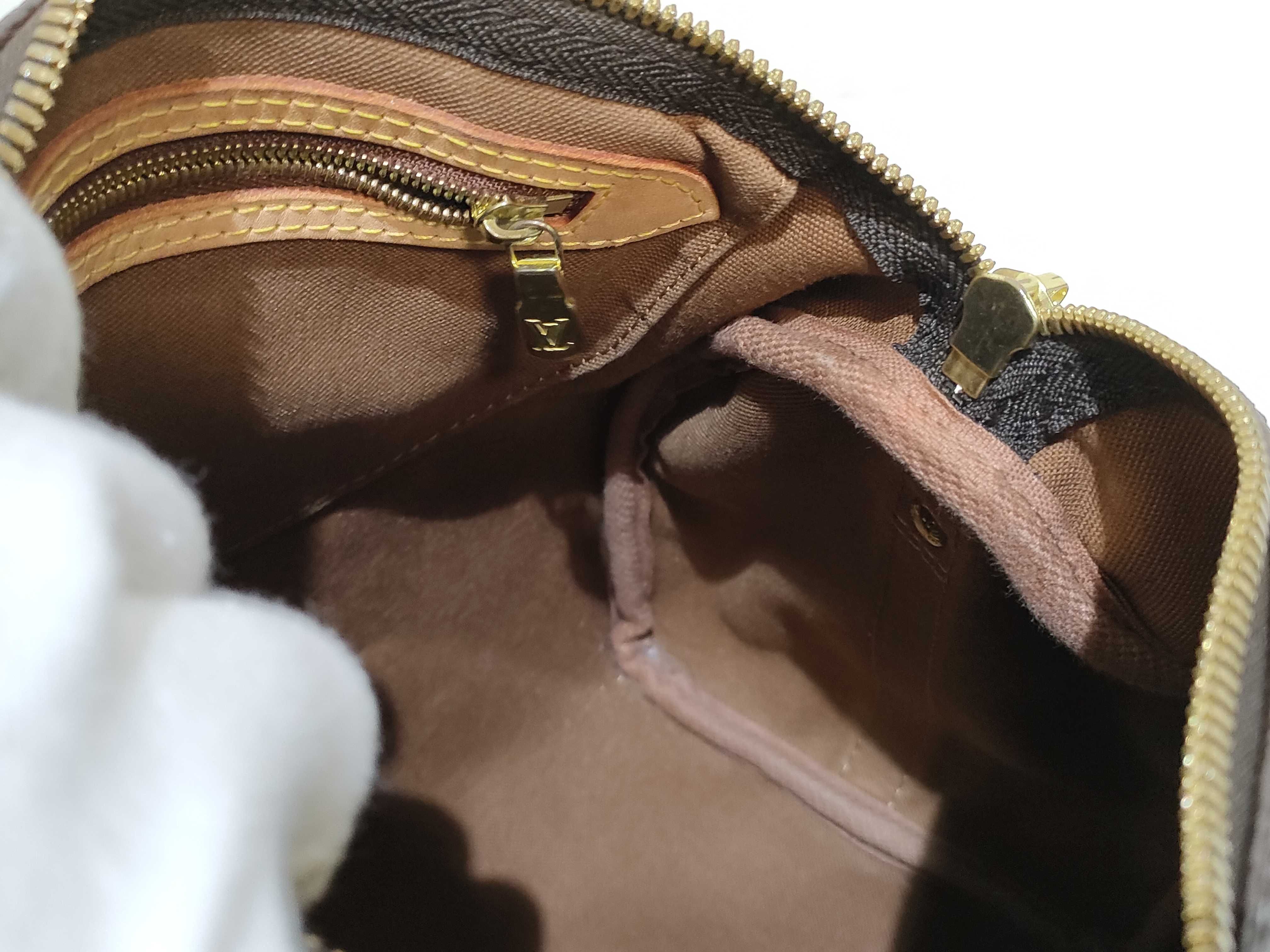 Monogram LV Speedy Handbag — view 11