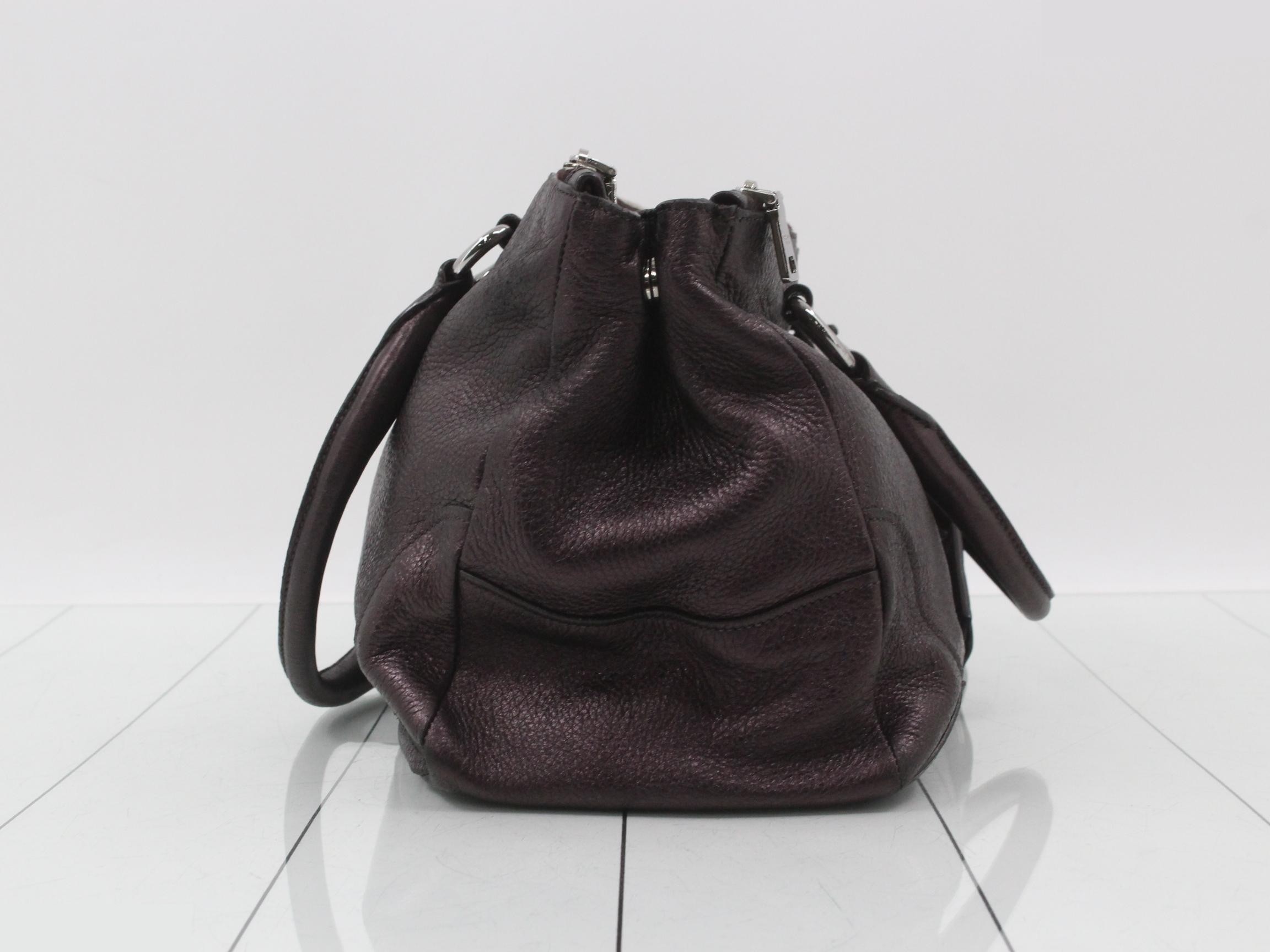 handbag — view 4
