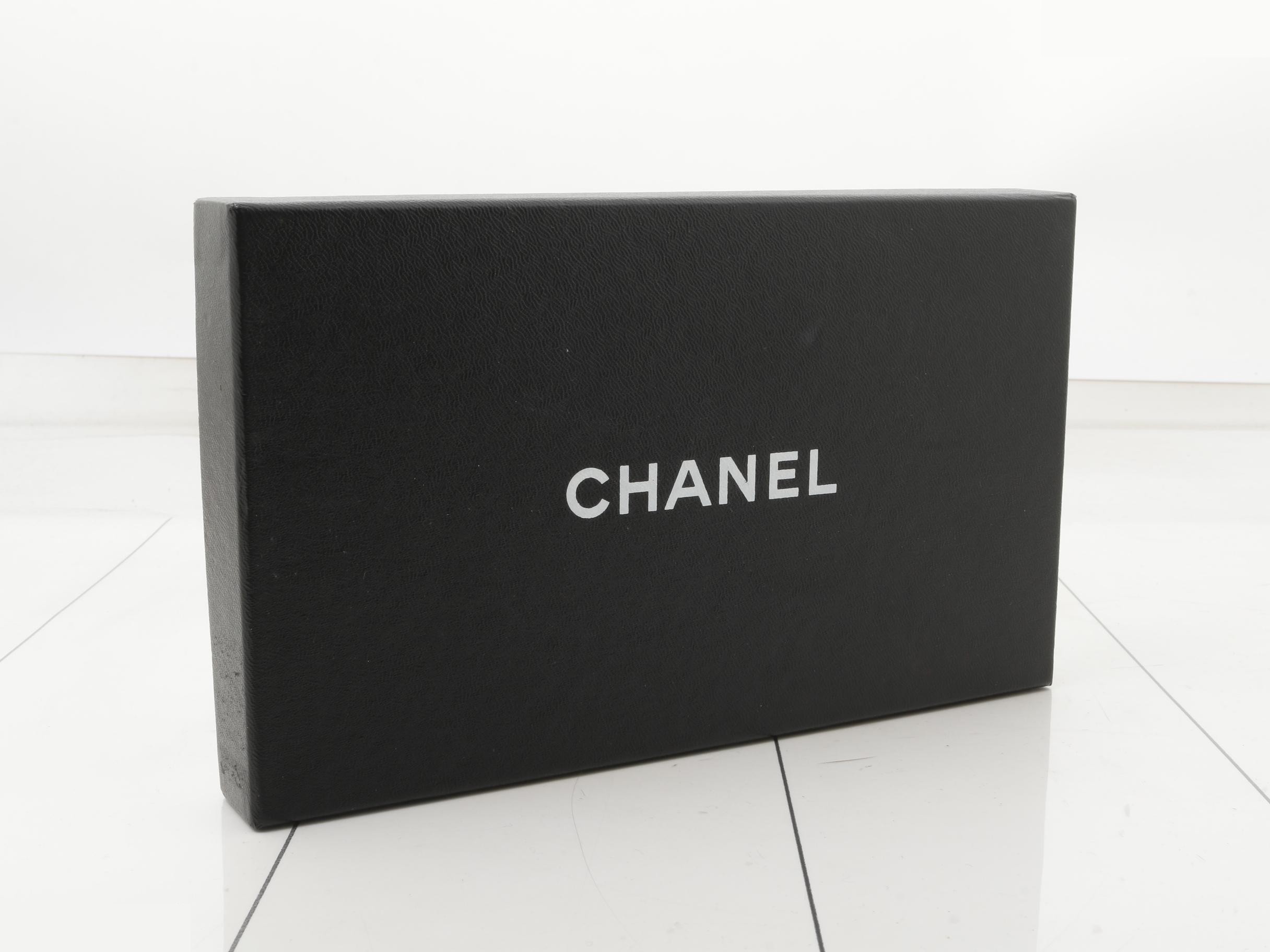 Caviar skin (bags) and wallets — view 5
