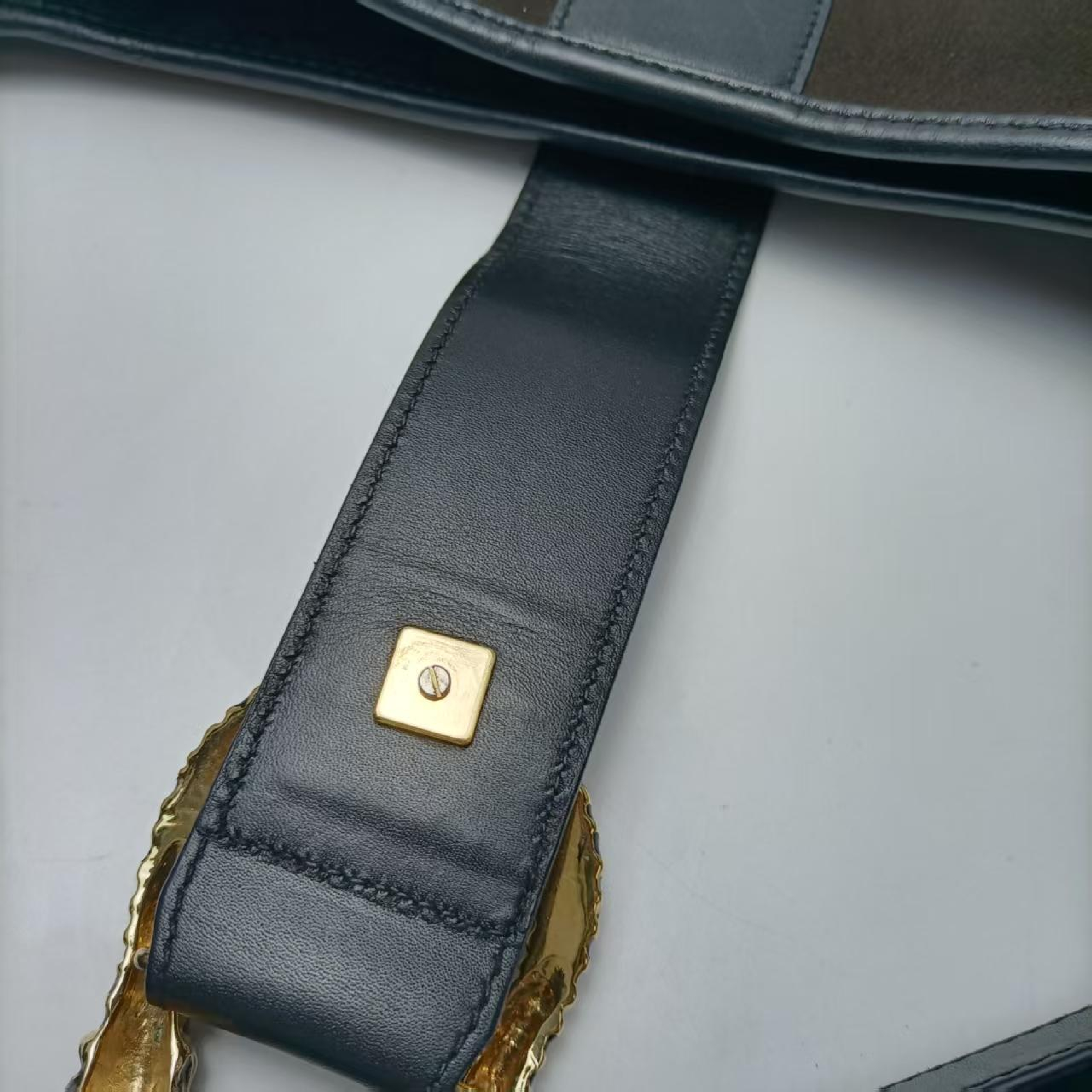 Dionysus Leather Shoulder Bag 0014067 Shoulder Bag — view 9