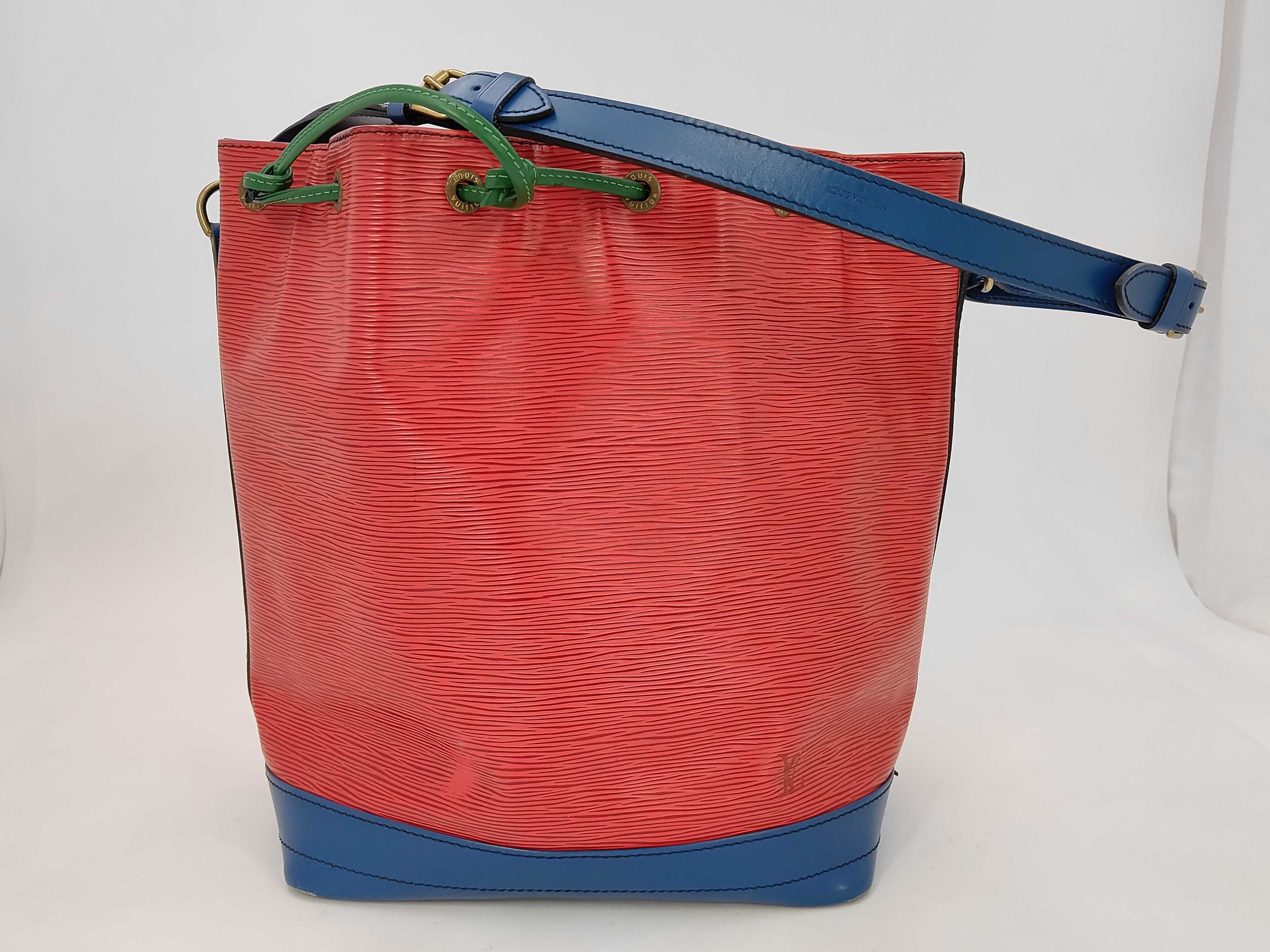 Epi Noe Cartilien Red Tricolor Handbag VI0952