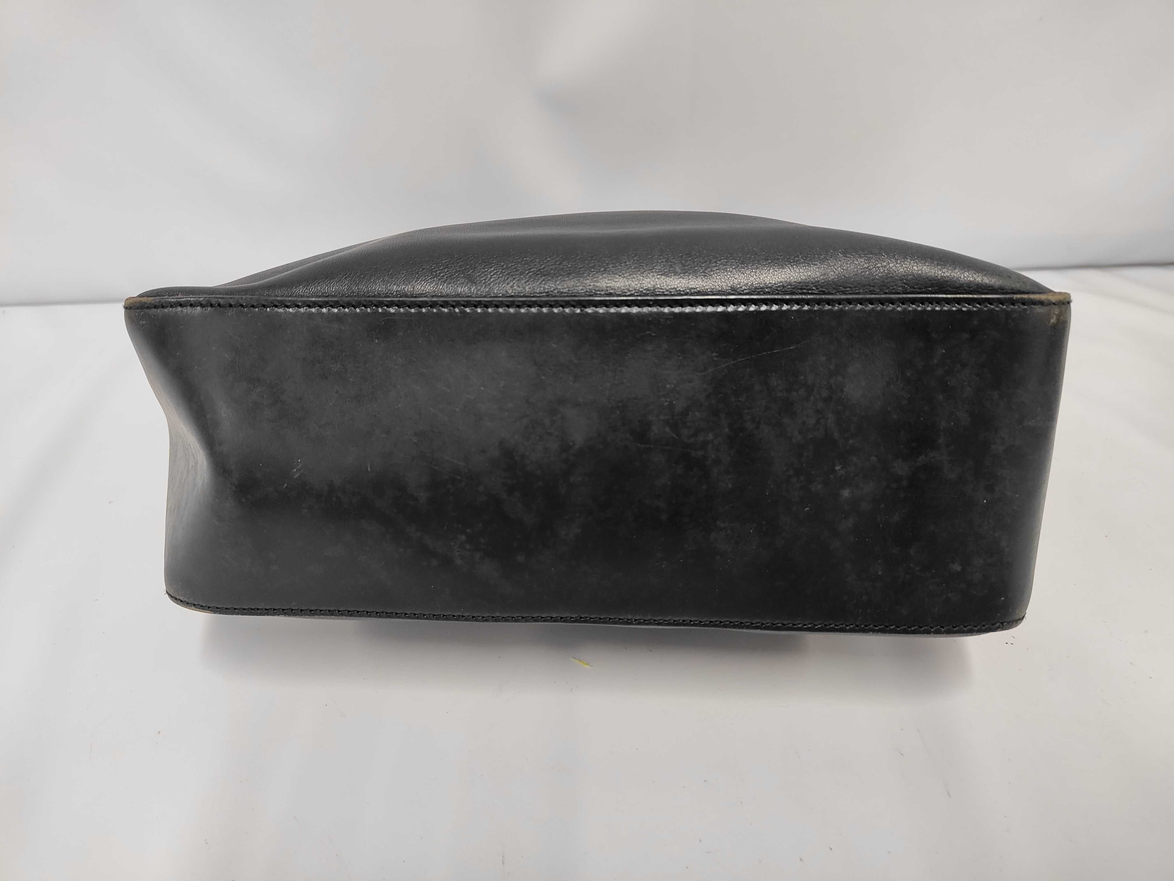 One-Shoulder Leather Shoulder Bag — view 3