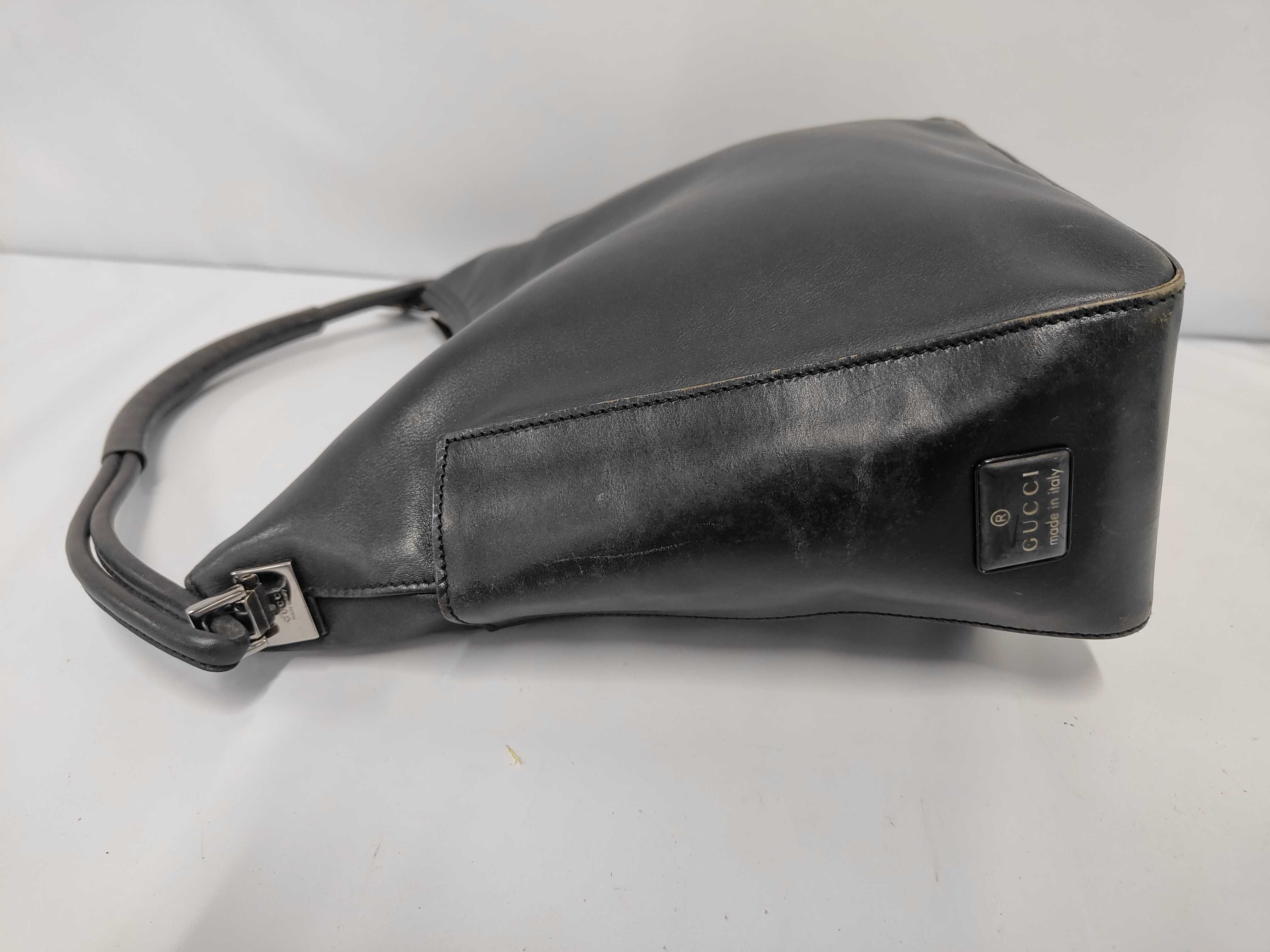One-Shoulder Leather Shoulder Bag — view 9