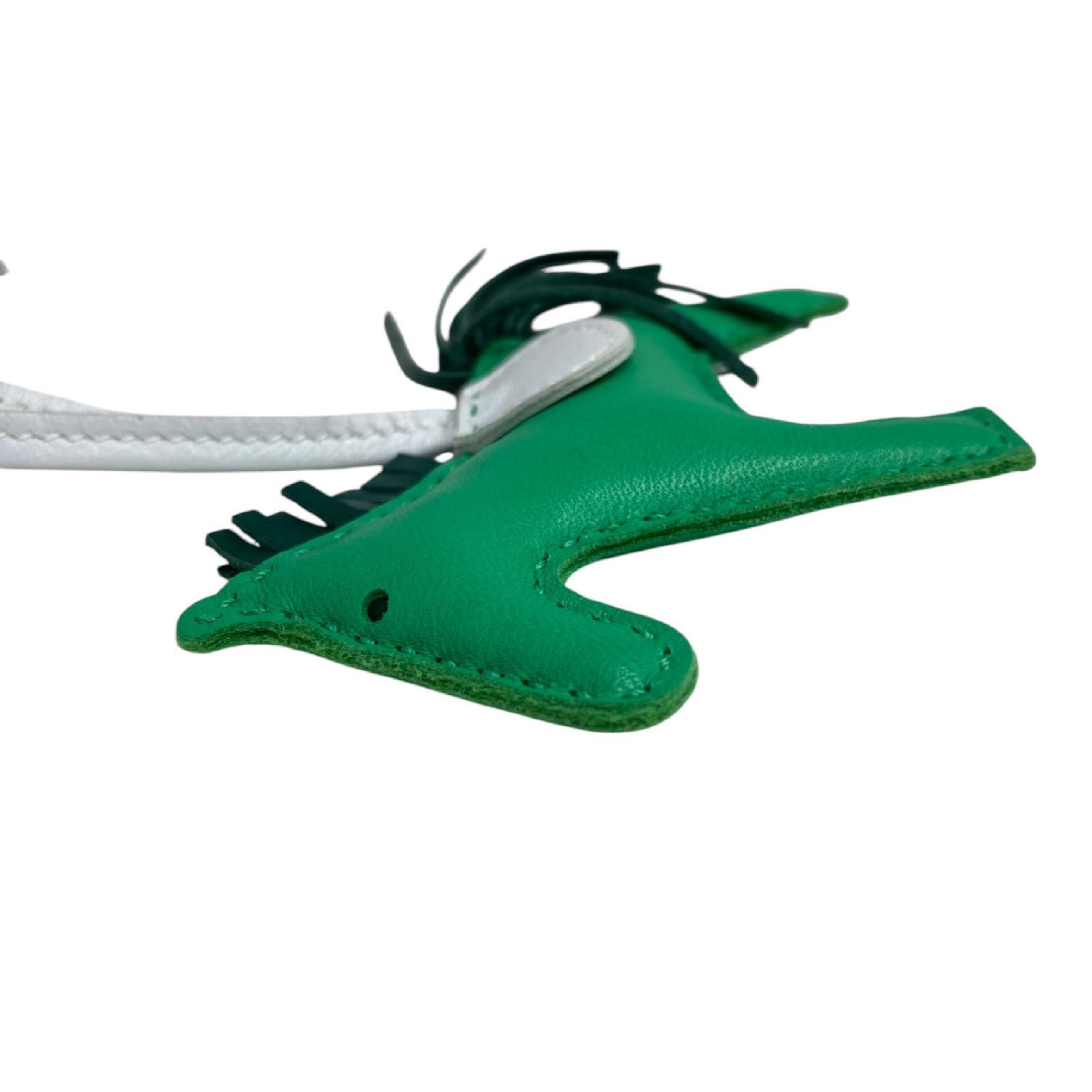 【*Shipped from: Hong Kong*】HERMES ( ) Green Lambskin Rodeo PM Stamp Z Charm — view 8