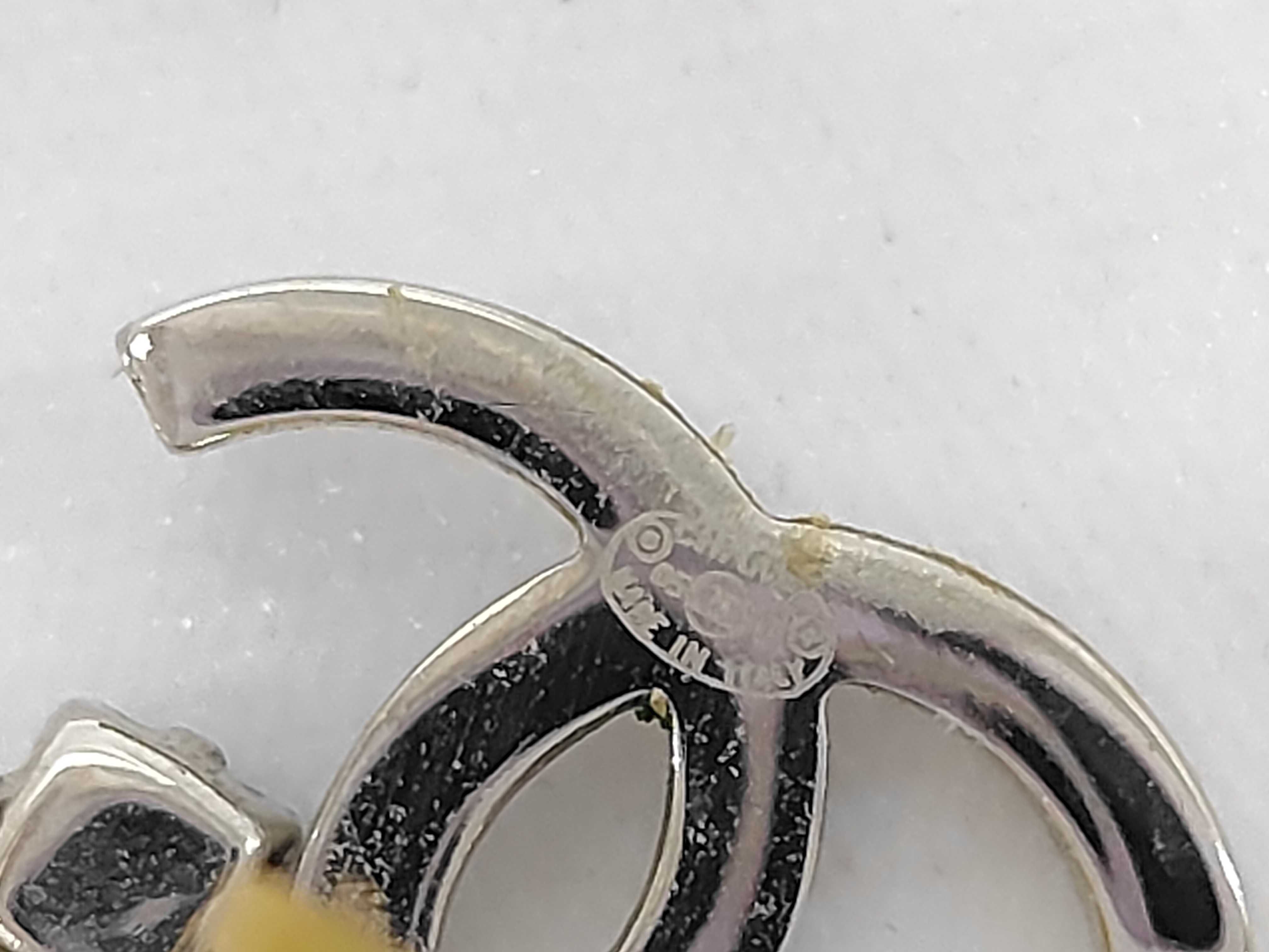 05P earrings — view 5