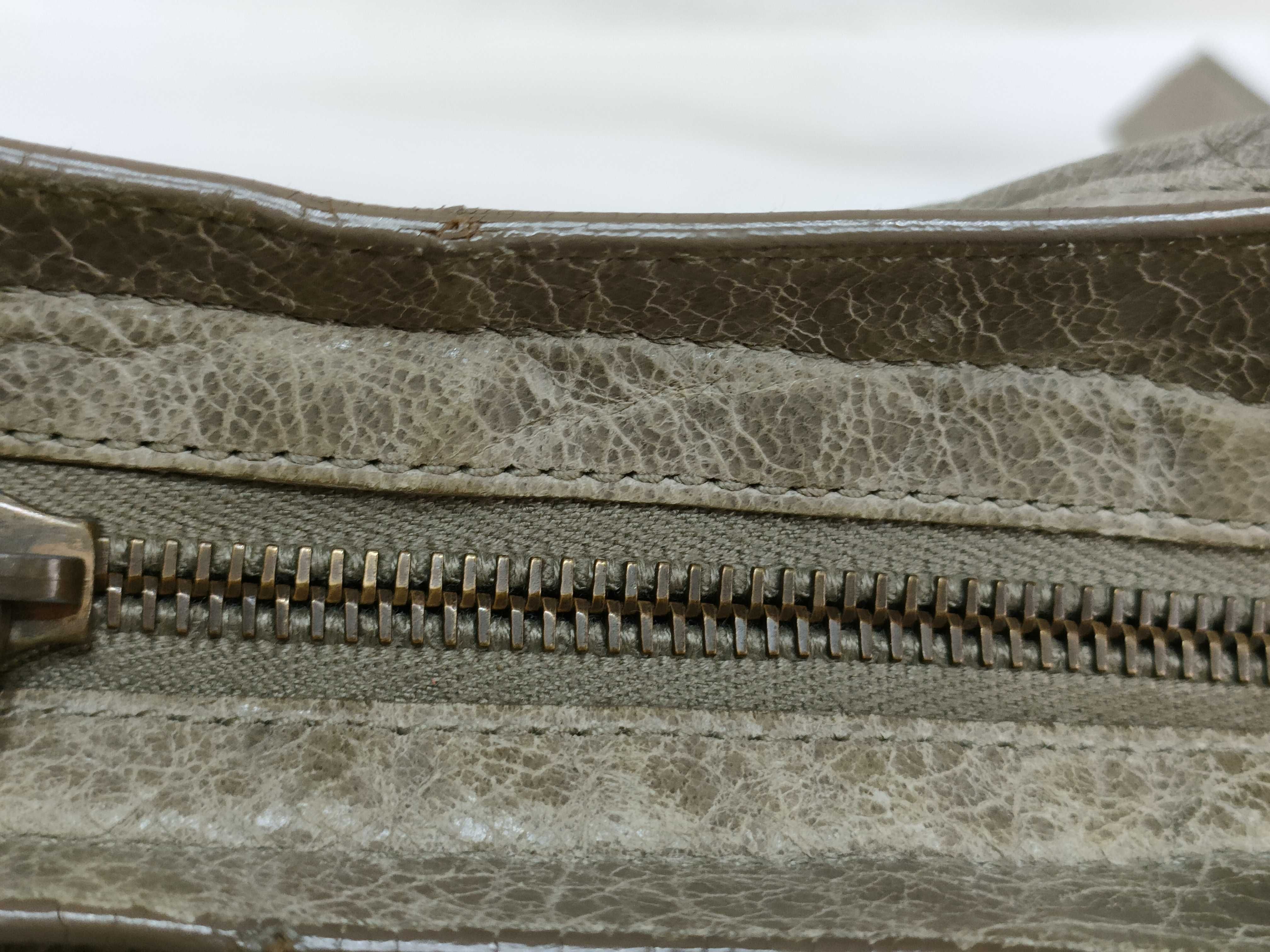 The Town Giant 2-Way Shoulder Bag — view 11