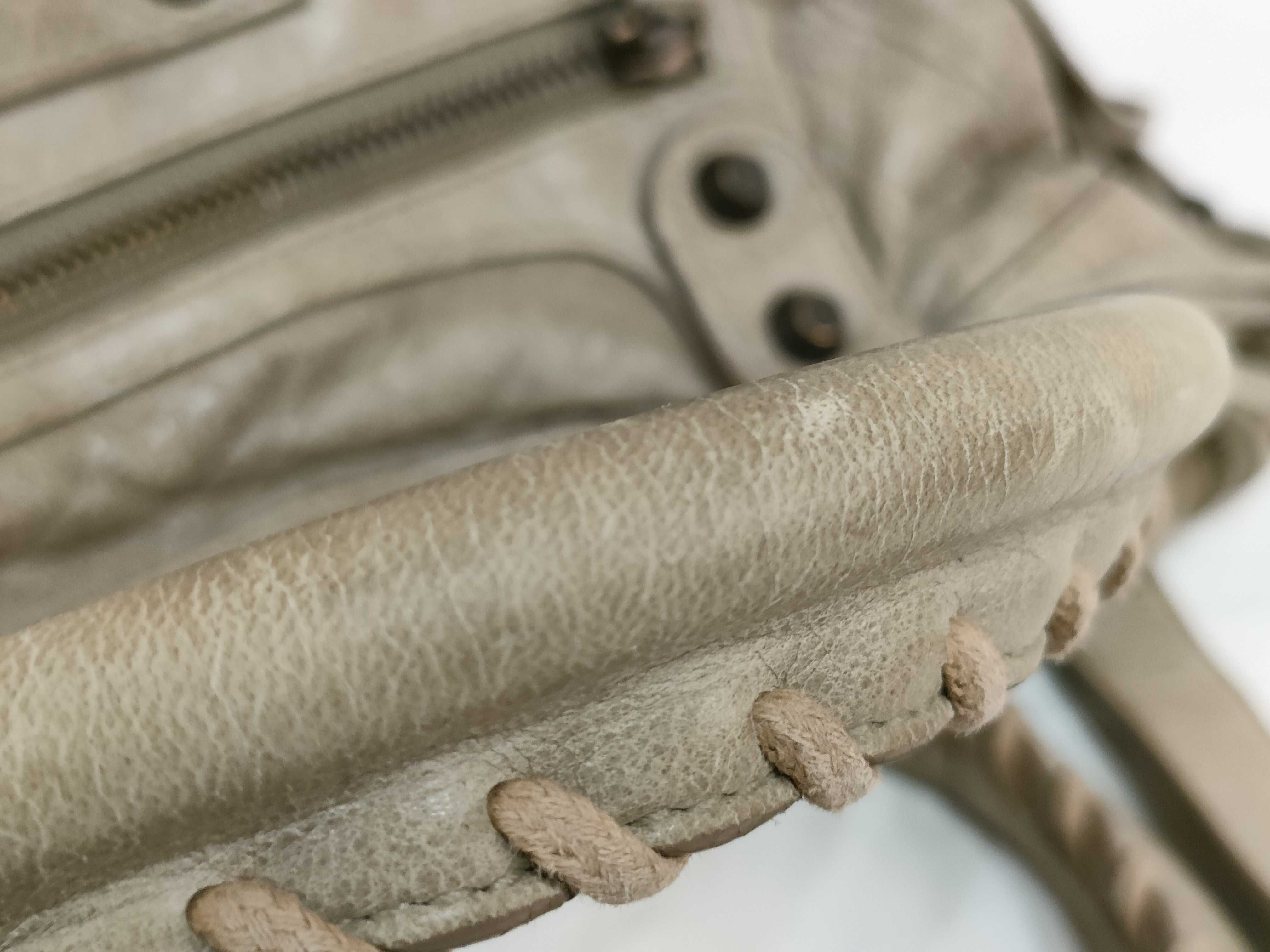 The Town Giant 2-Way Shoulder Bag — view 12