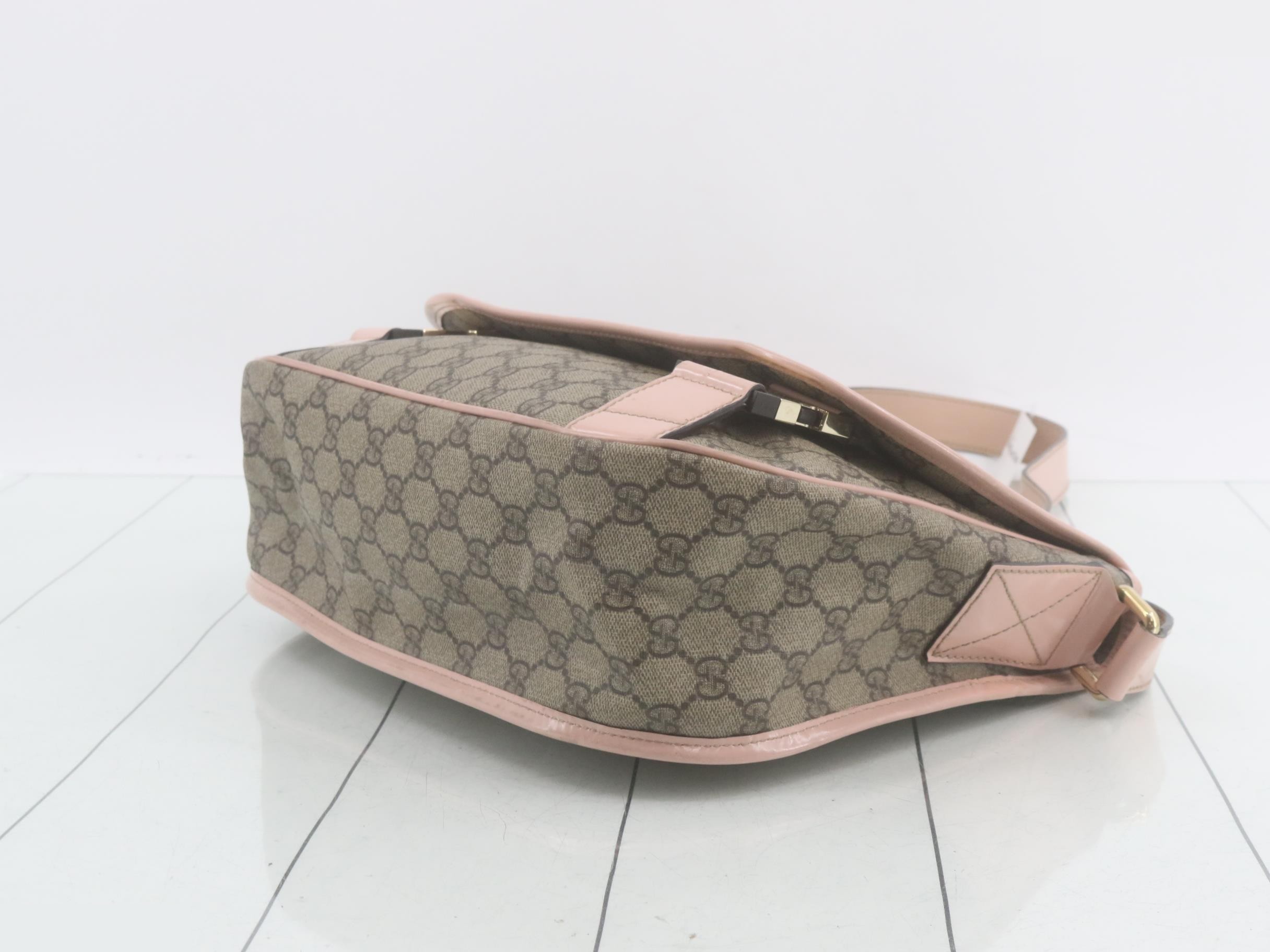 GG Supreme Shoulder Bag — view 6