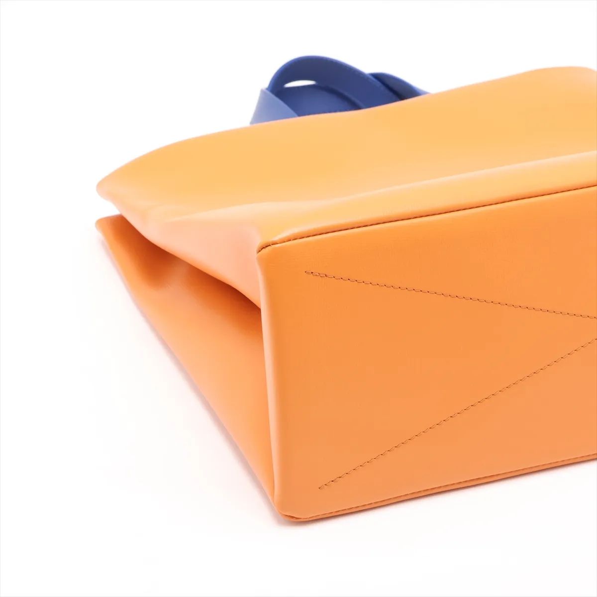 Logo Shopper Tote MM M24457 Orange (RFID detected) — view 4