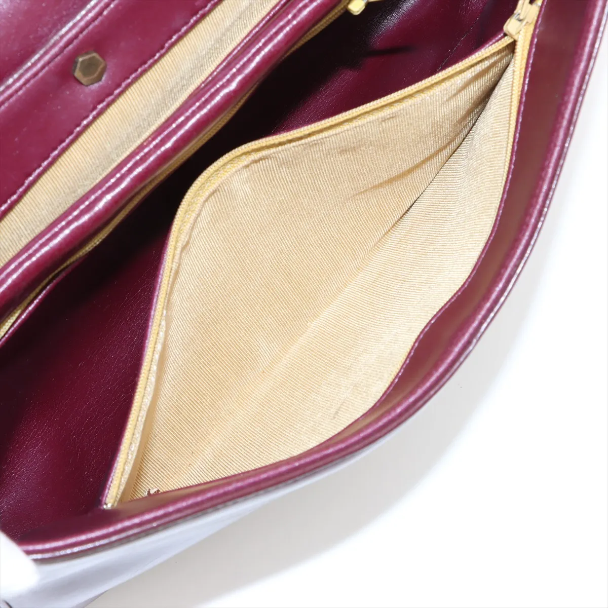 Trotter Leather Shoulder Bag Red — view 9