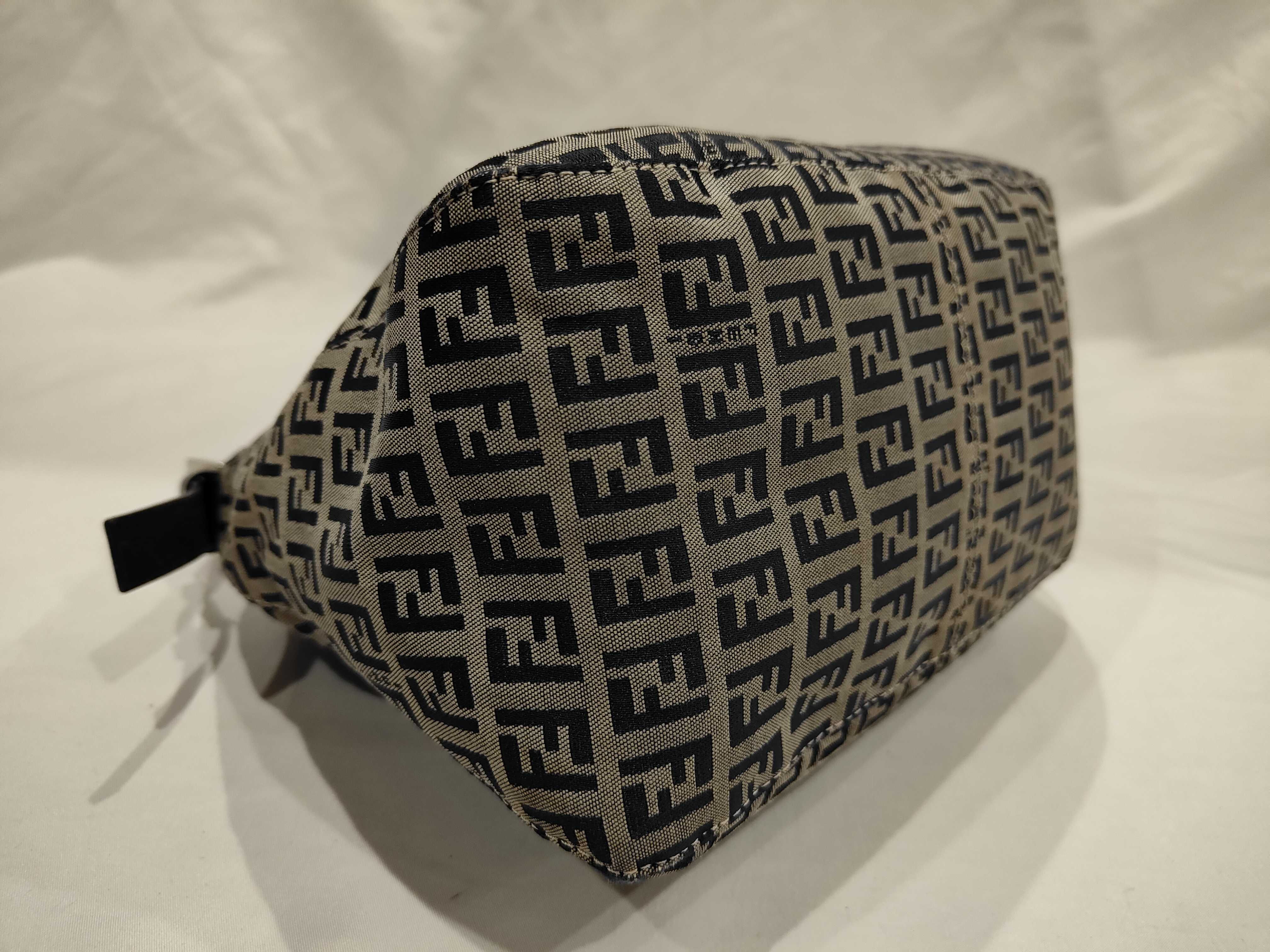 Mamma clasp mini one-shoulder bag — view 4