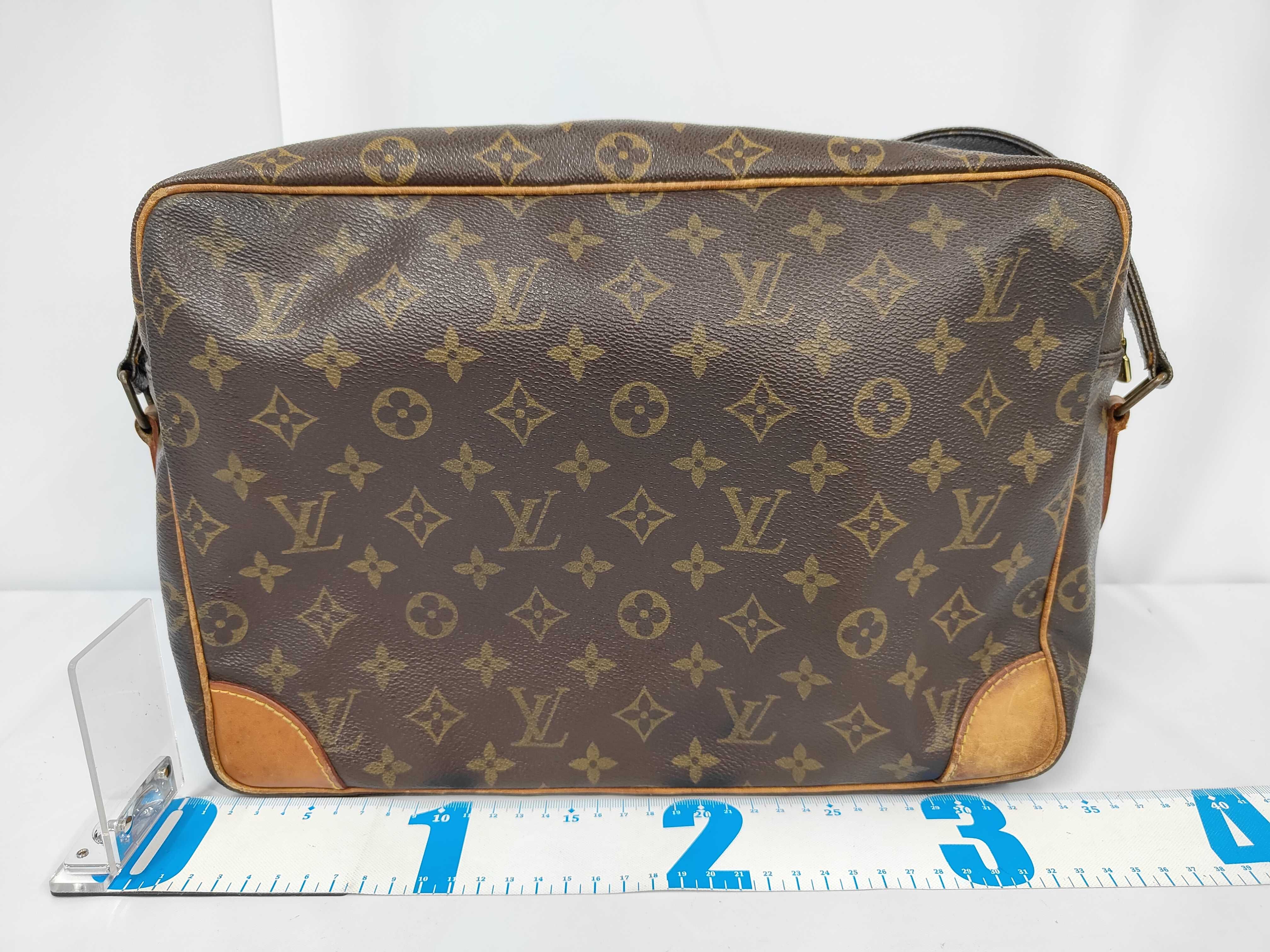 M45242 Monogram Nile GM Shoulder Bag — view 2