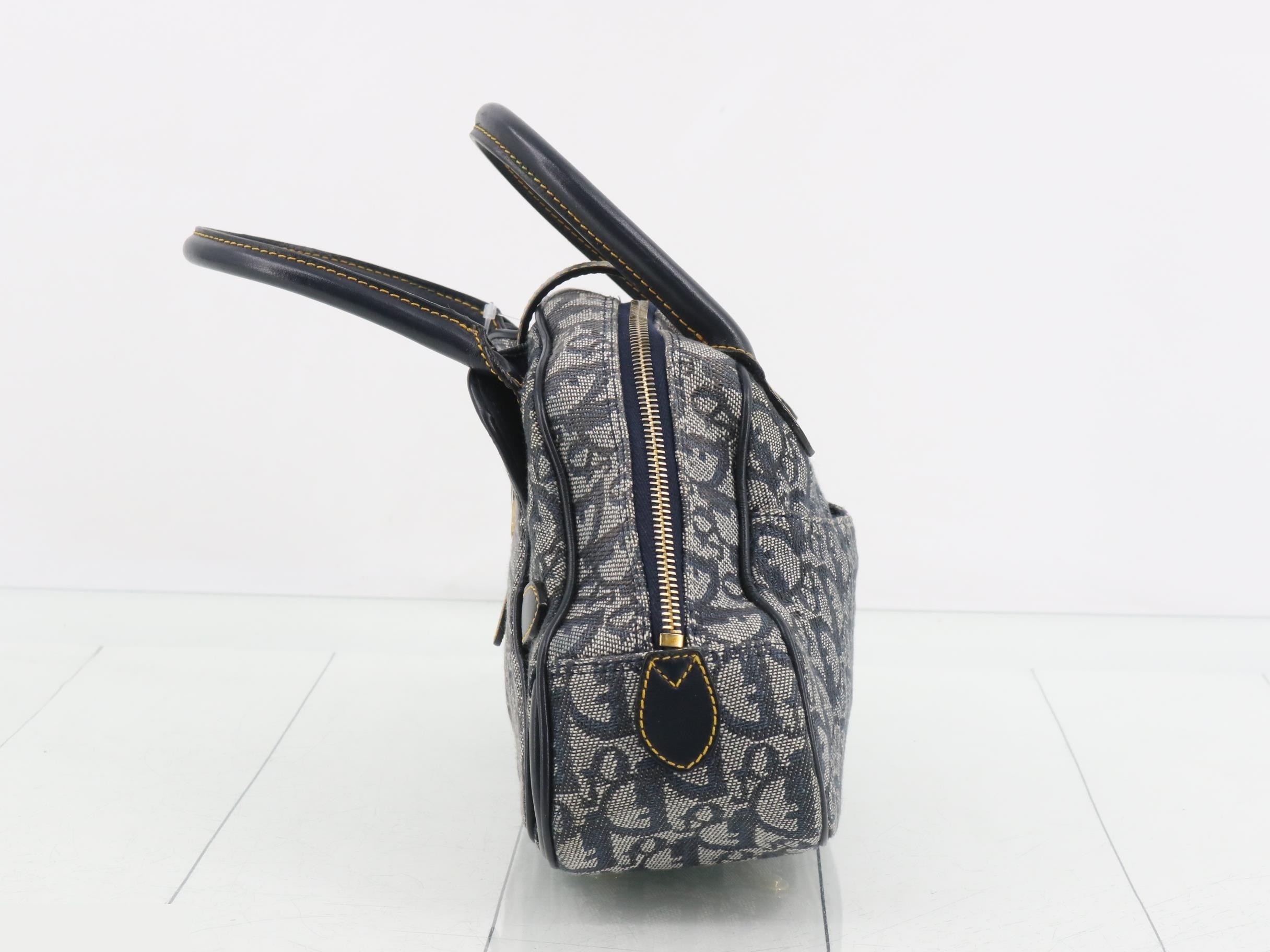Double Saddle Trotter (Bag) - Handbag — view 3