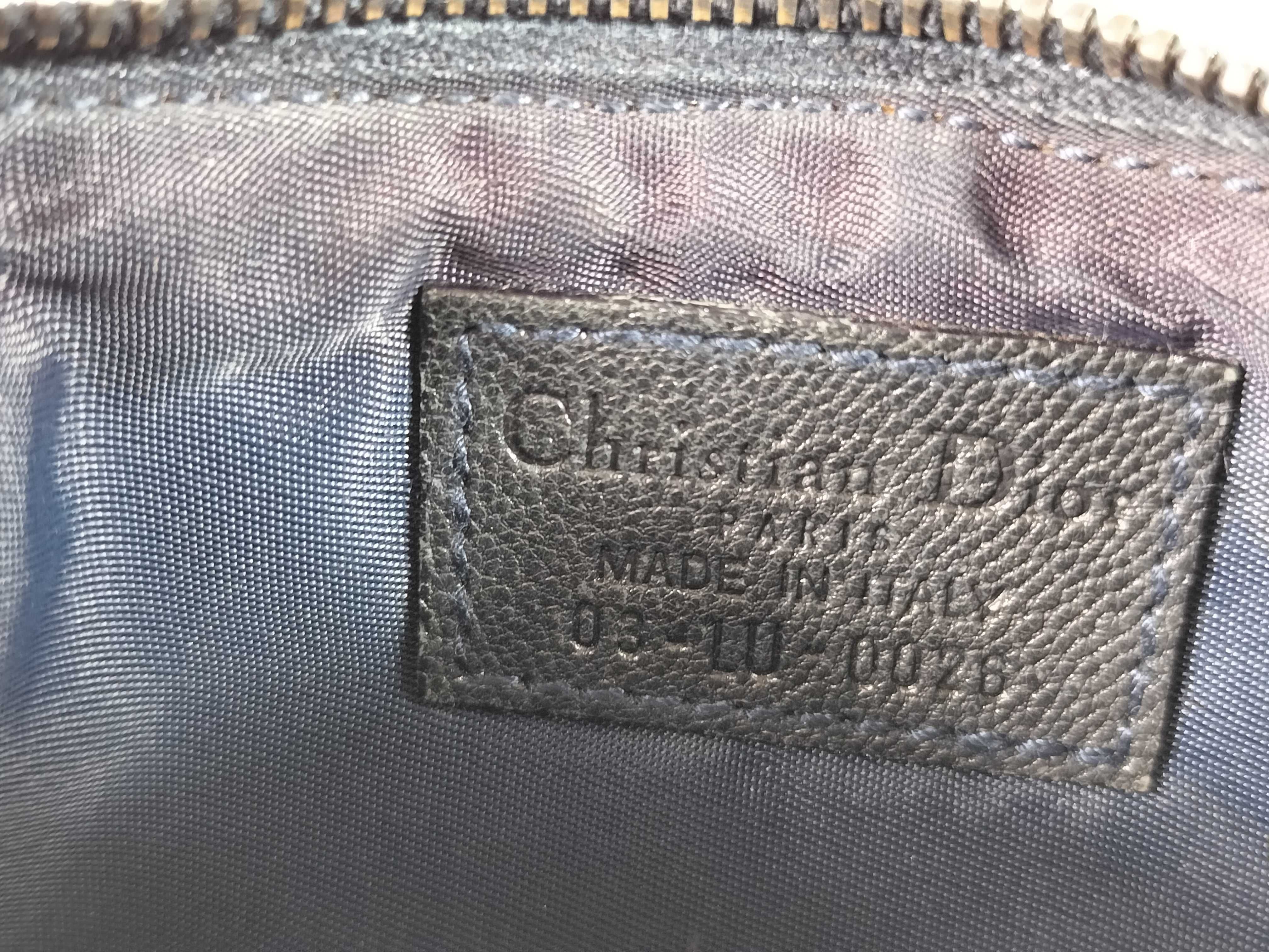coin case — view 10