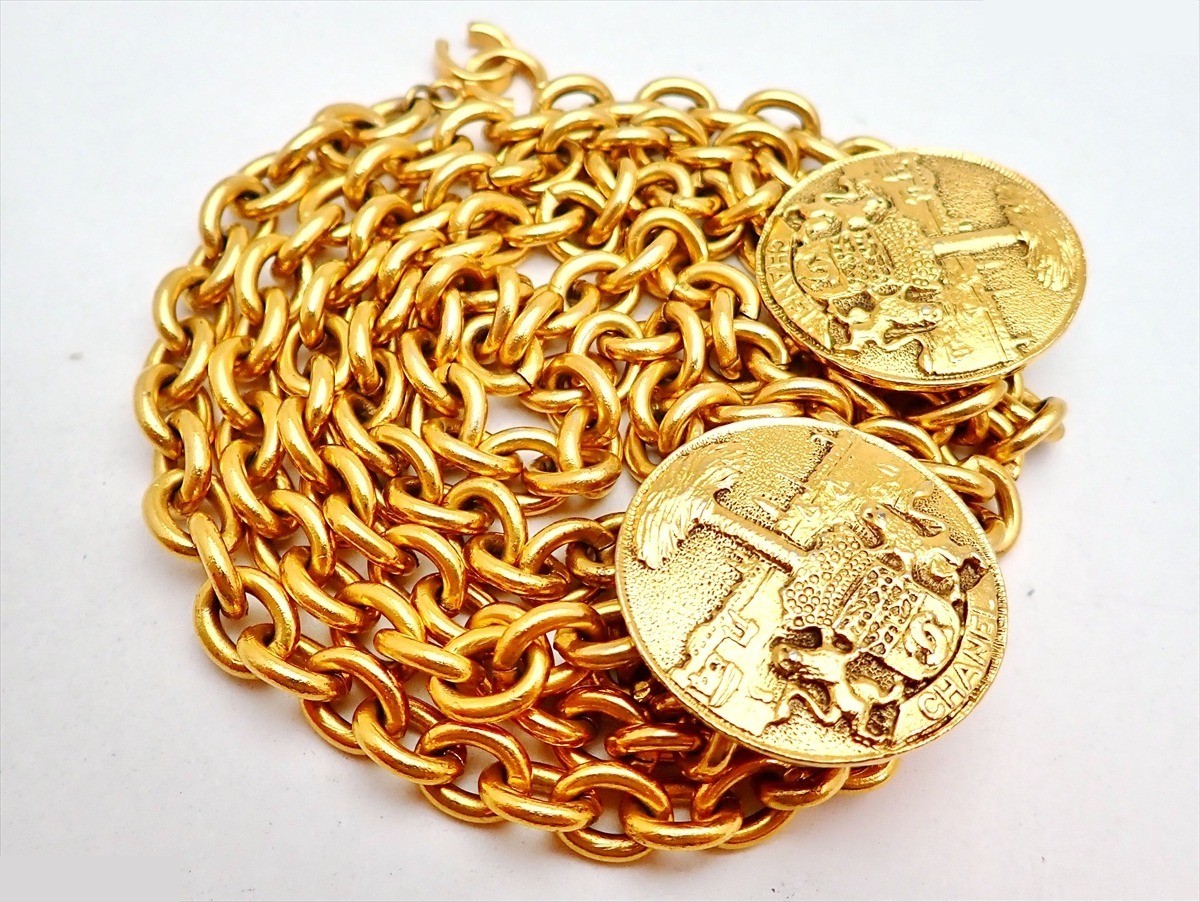 Engraved Emblem Triple Chain — view 2