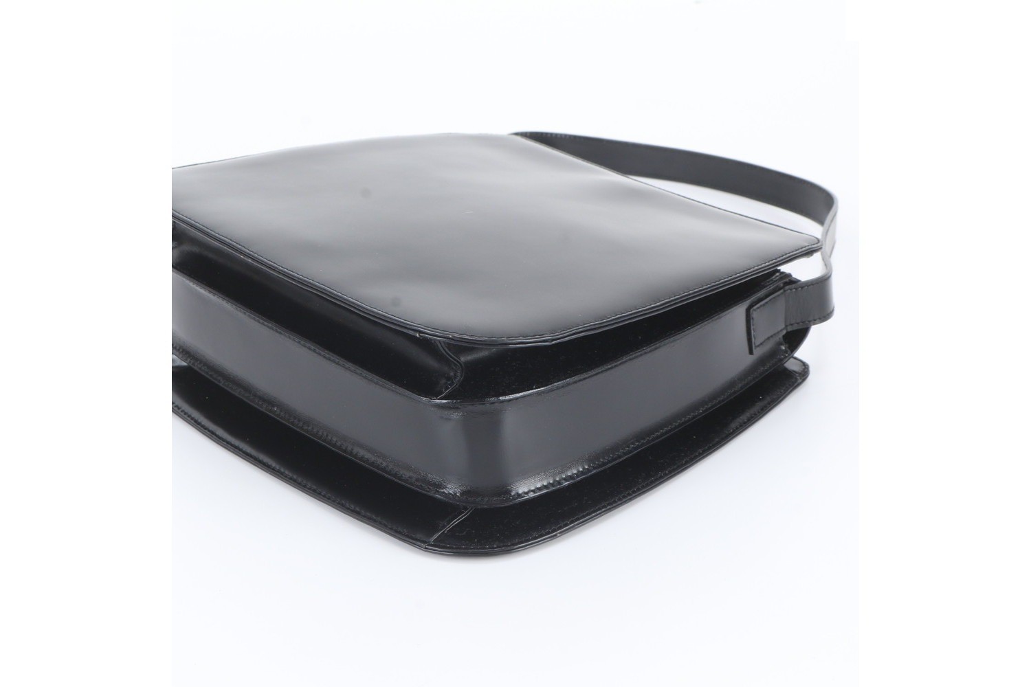 Leather shoulder bag — view 4