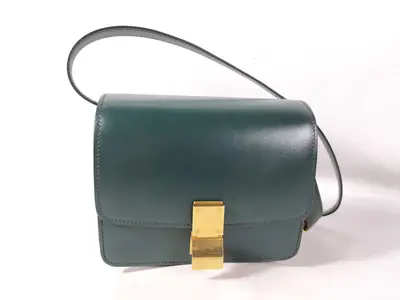Classic Box Small Shoulder Bag