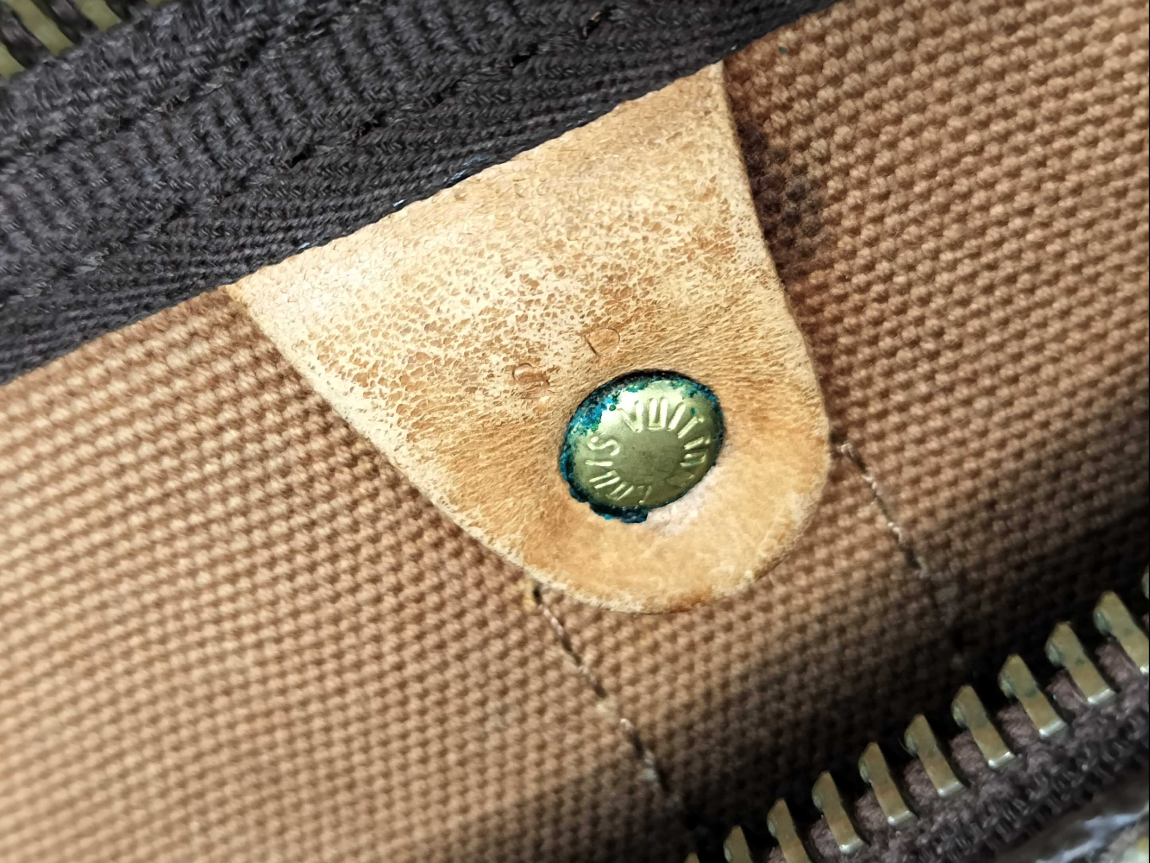 LV Keepall 50 Boston Bag — view 12