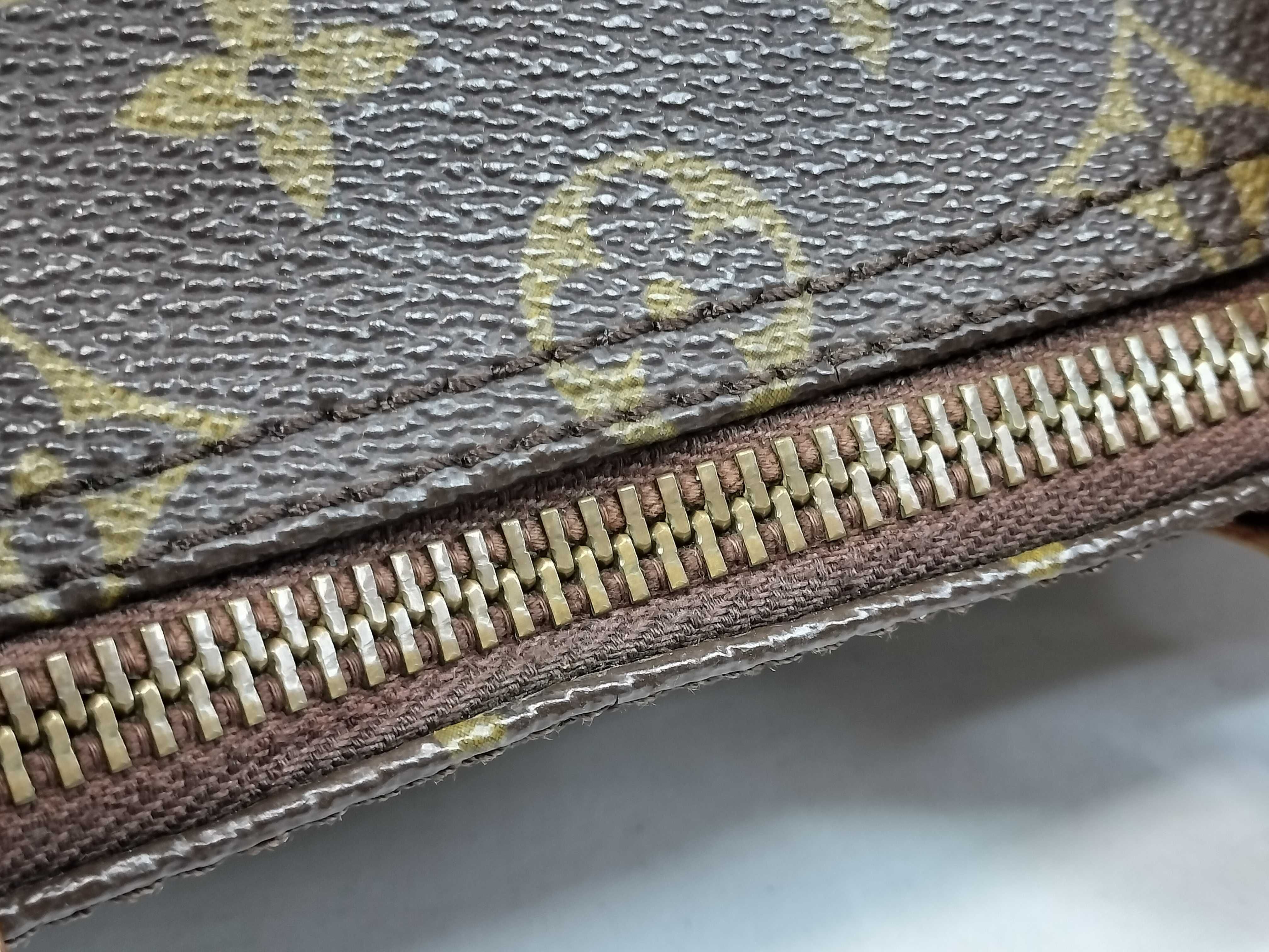 LV Keepall 50 Boston Bag — view 6
